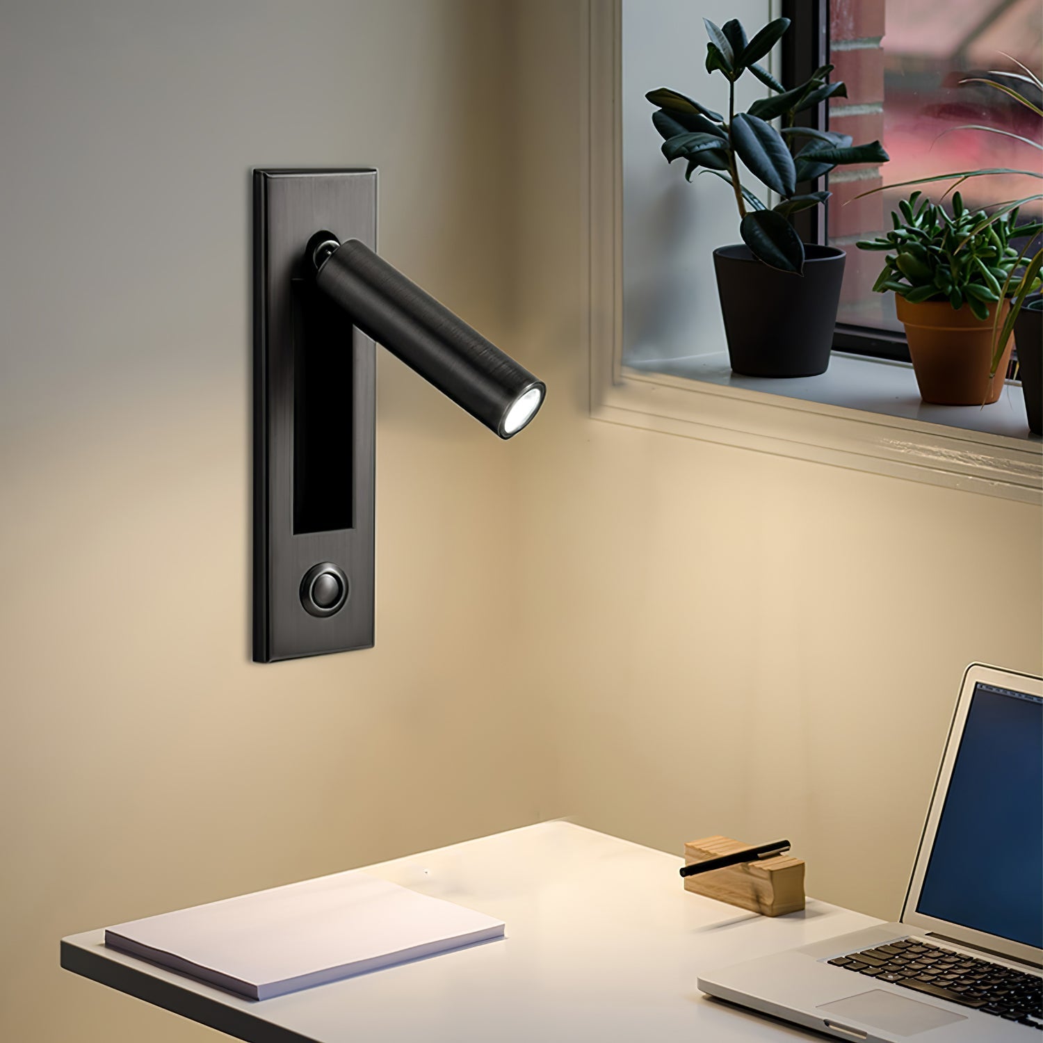 Adjustable Reading Wall Light with Switch