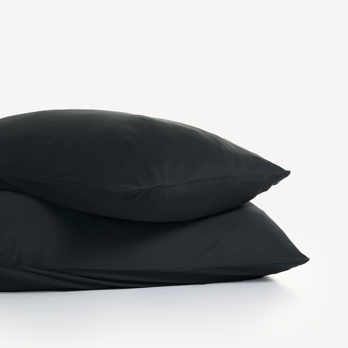 Bamboo Pillowcases with Pet Hair Repellent