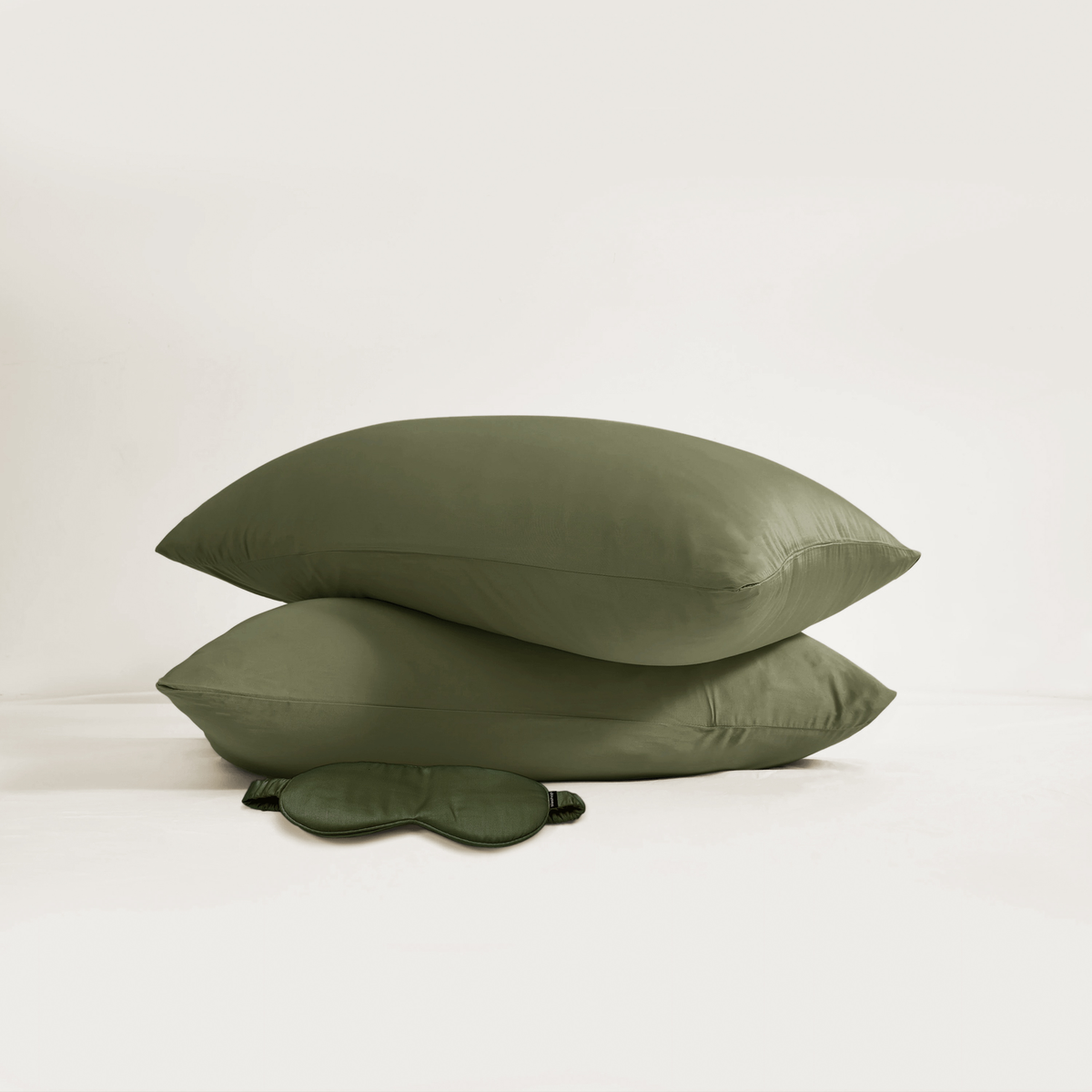 Bamboo Pillowcases with Pet Hair Repellent