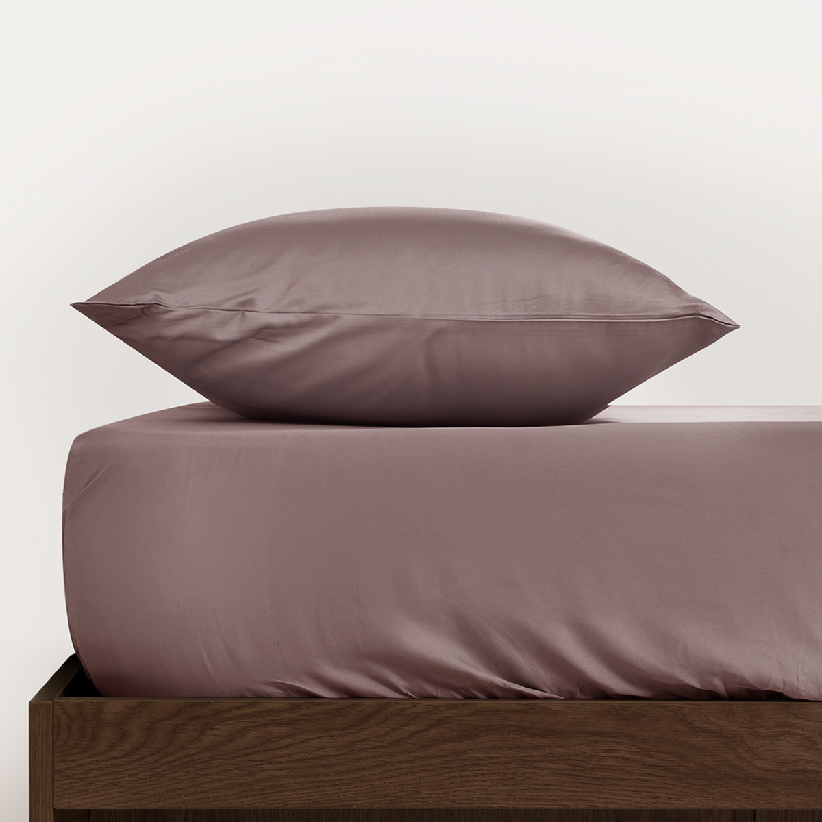 Bamboo Pillowcases with Pet Hair Repellent