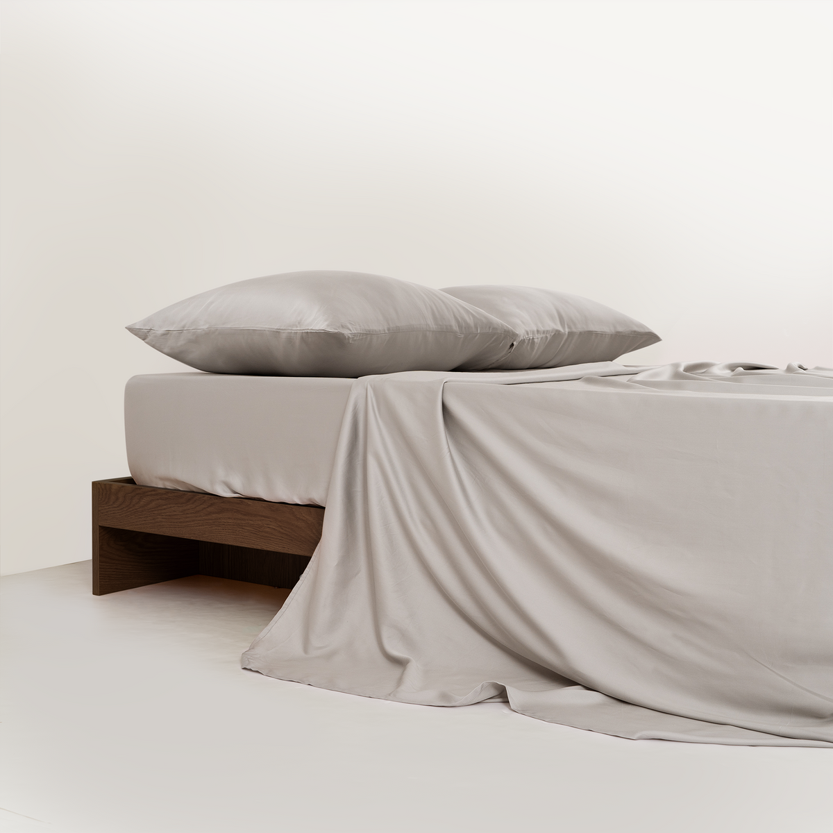 Bamboo Pillowcases with Pet Hair Repellent