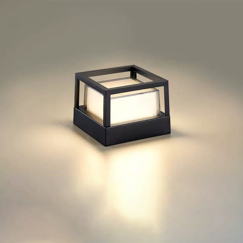 Black Aluminum LED Pillar Light with Diffuser