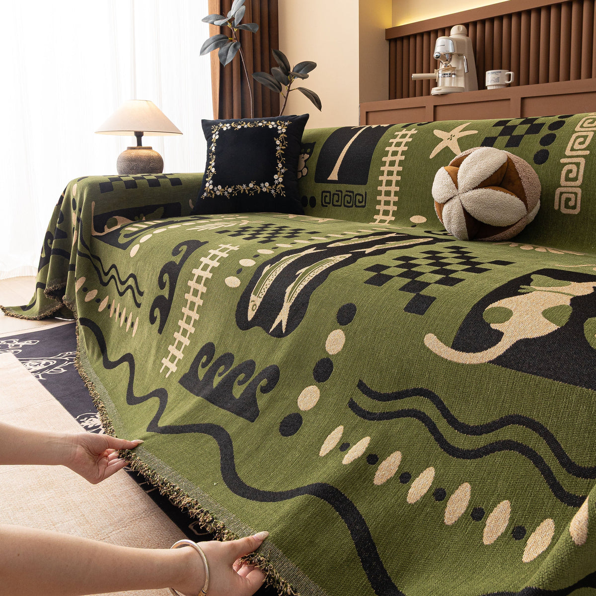 Boho Chic Woven Throw Blanket for Couch, Washable Couch Cover for Pets, Dogs, Cats