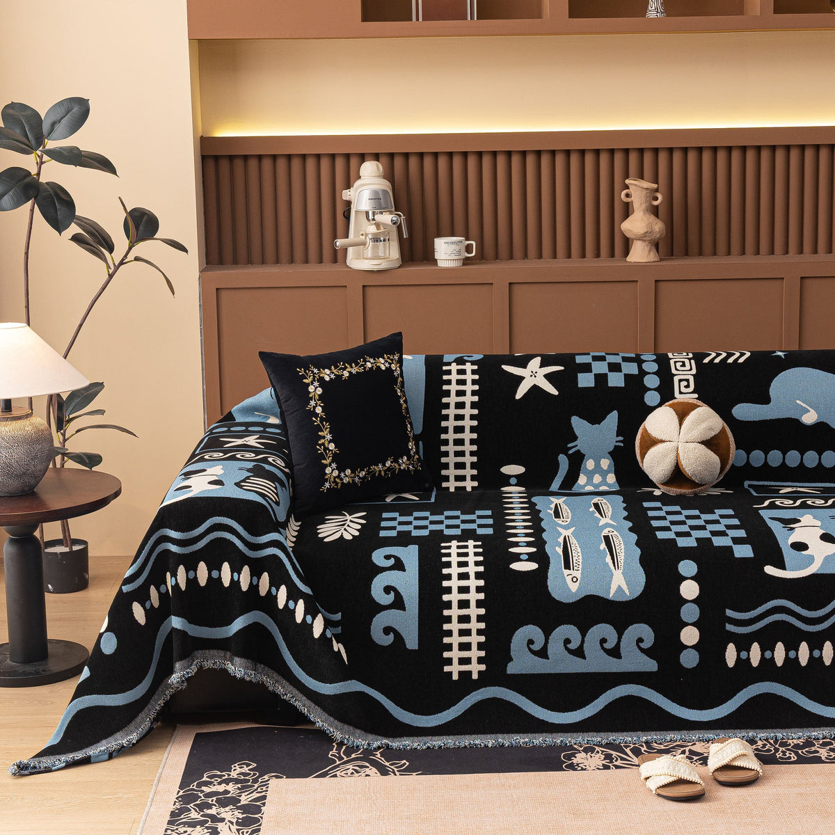 Boho Chic Woven Throw Blanket for Couch, Washable Couch Cover for Pets, Dogs, Cats