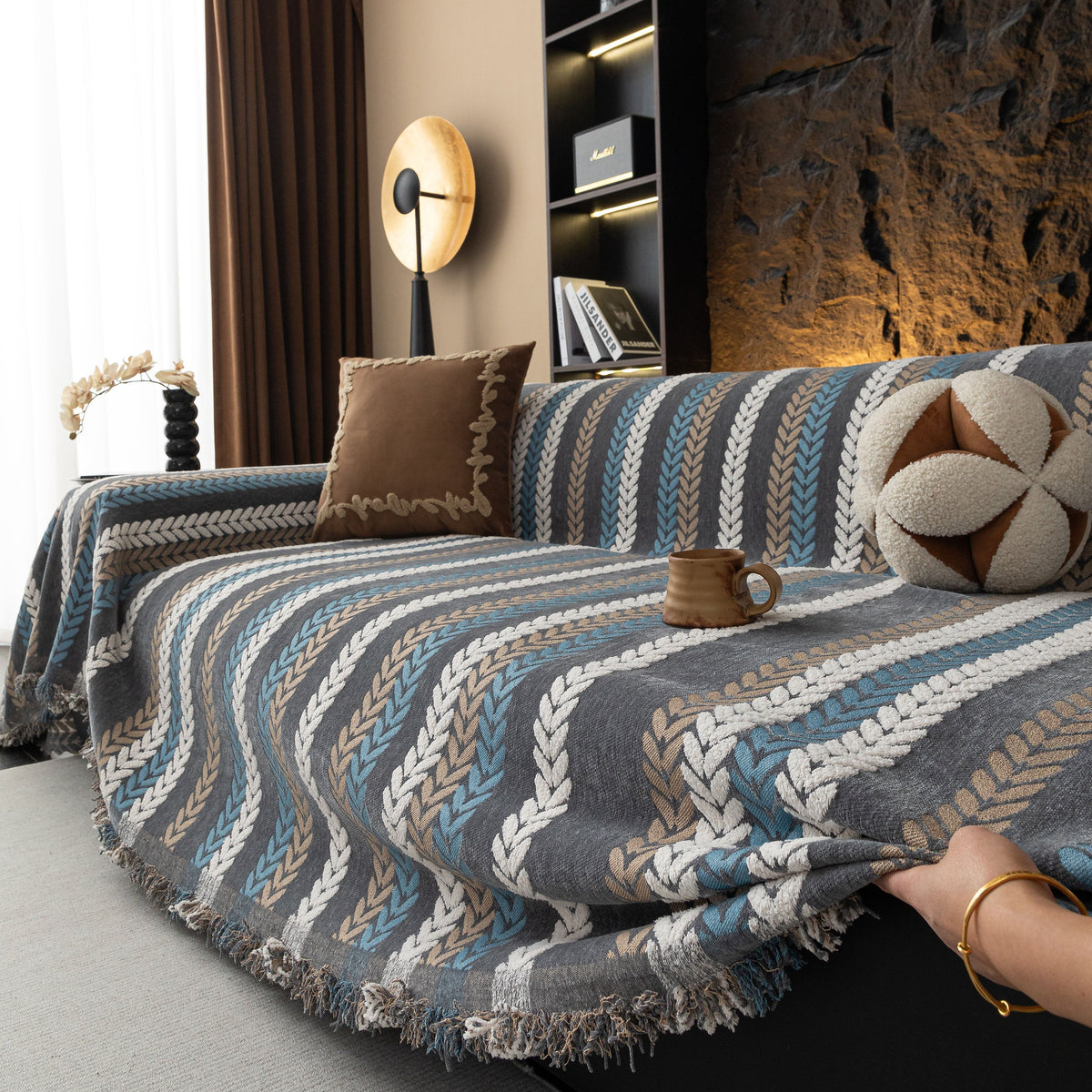 Cozy Decorative Throw Blanket for Couches, Boho Plush Woven Sofa Cover with Stripes
