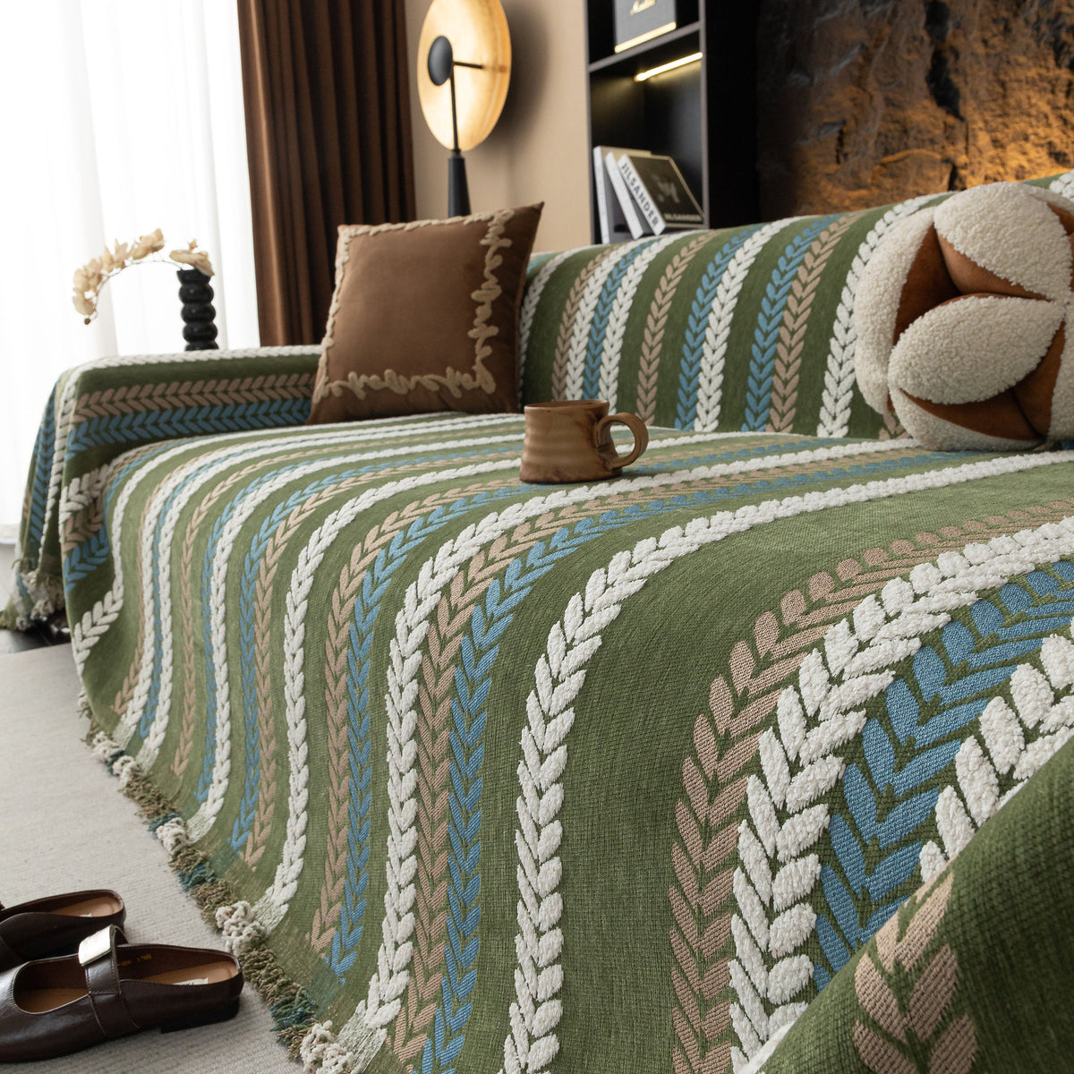 Cozy Decorative Throw Blanket for Couches, Boho Plush Woven Sofa Cover with Stripes