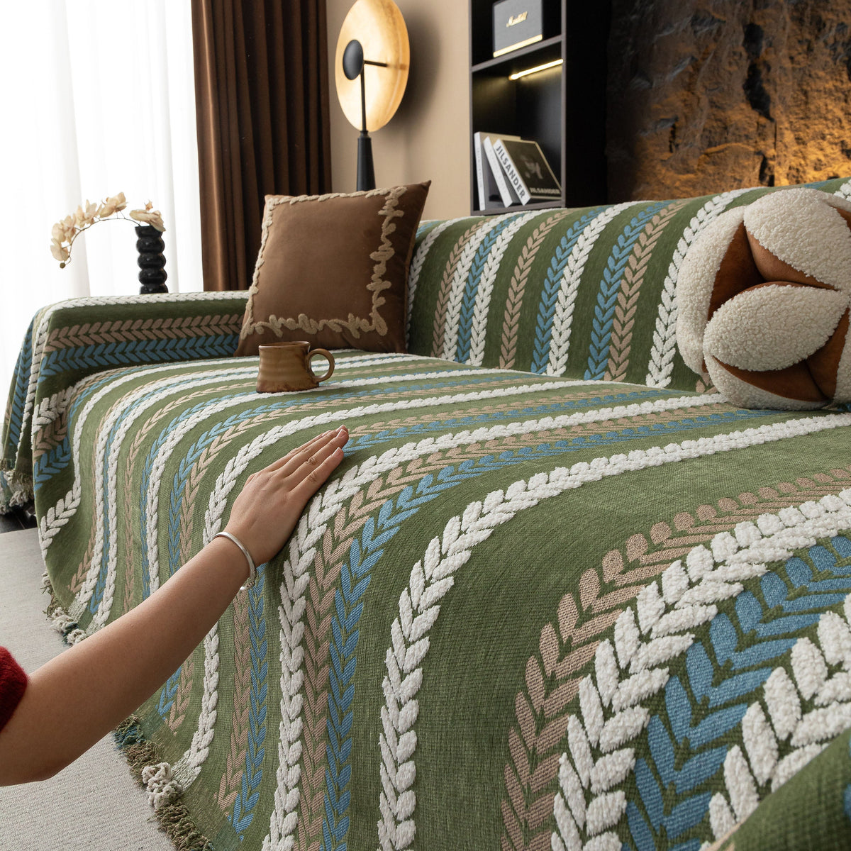 Cozy Decorative Throw Blanket for Couches, Boho Plush Woven Sofa Cover with Stripes