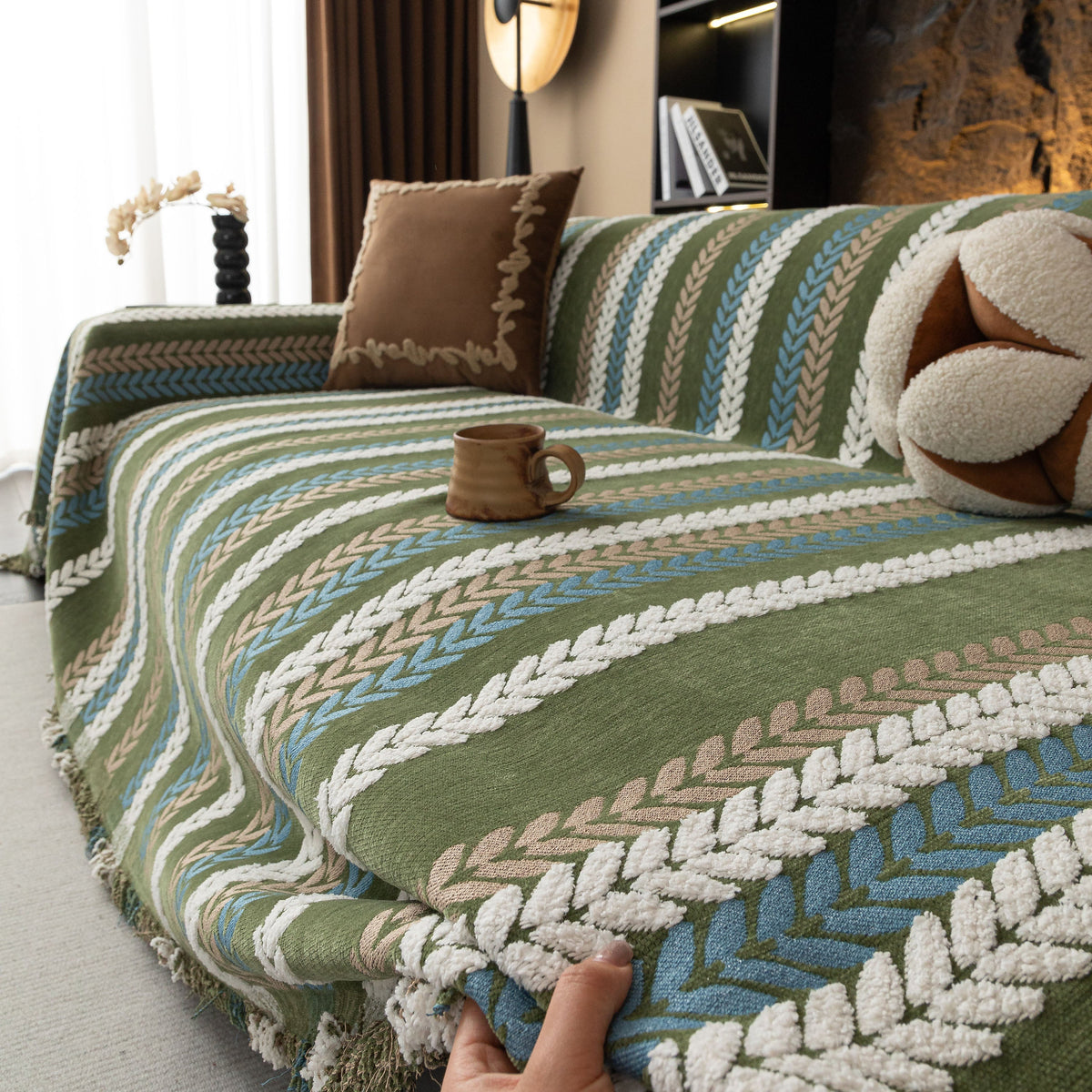Cozy Decorative Throw Blanket for Couches, Boho Plush Woven Sofa Cover with Stripes