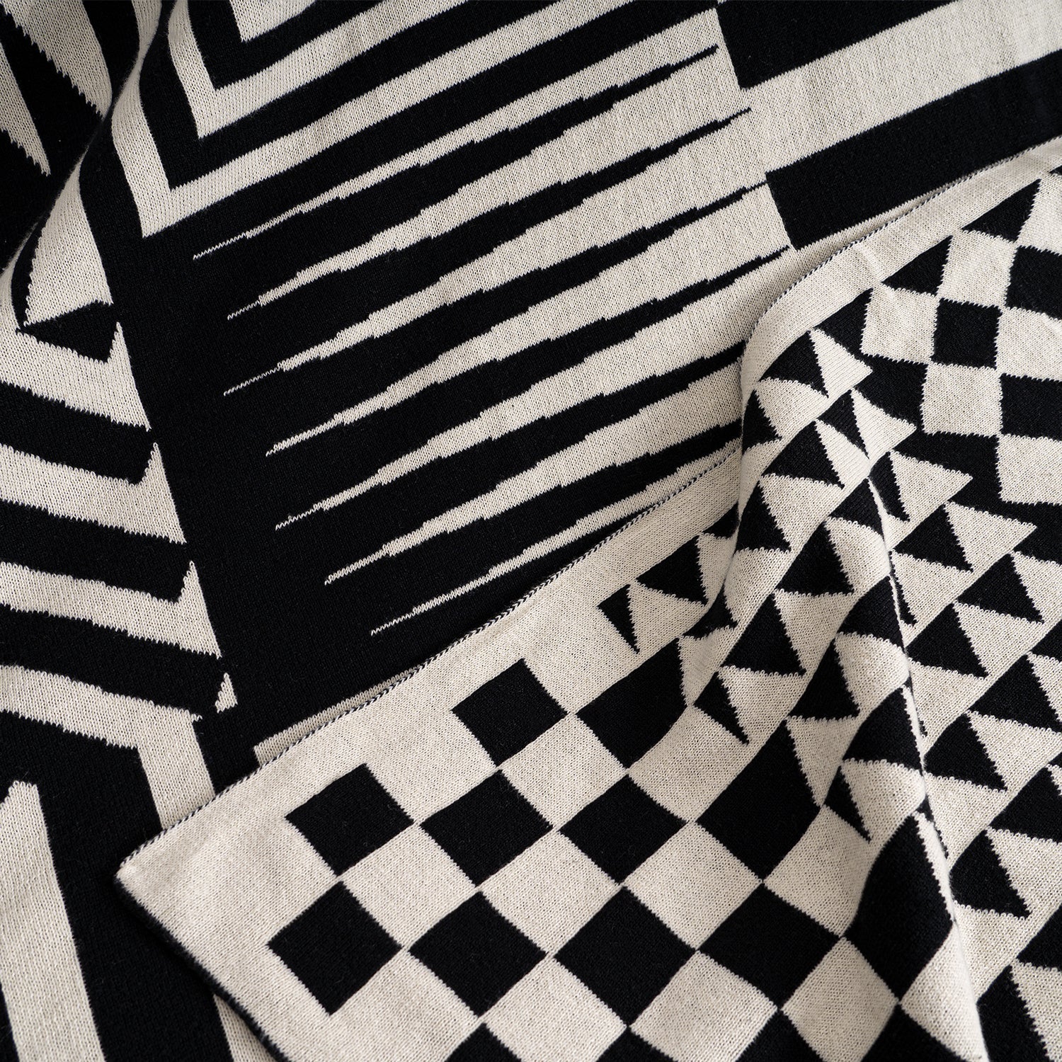 Geometric Black and White Double-Sided Throw