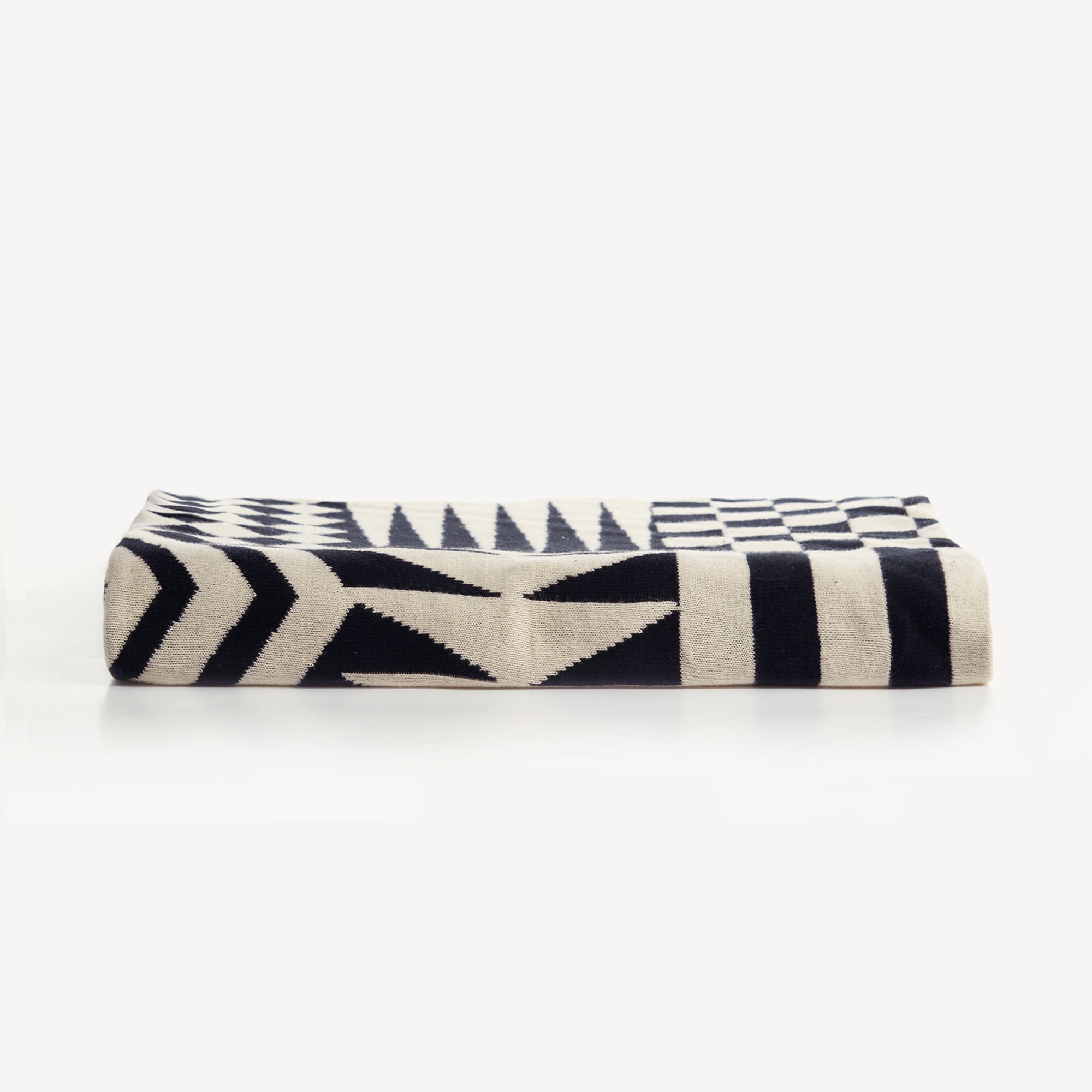 Geometric Black and White Double-Sided Throw