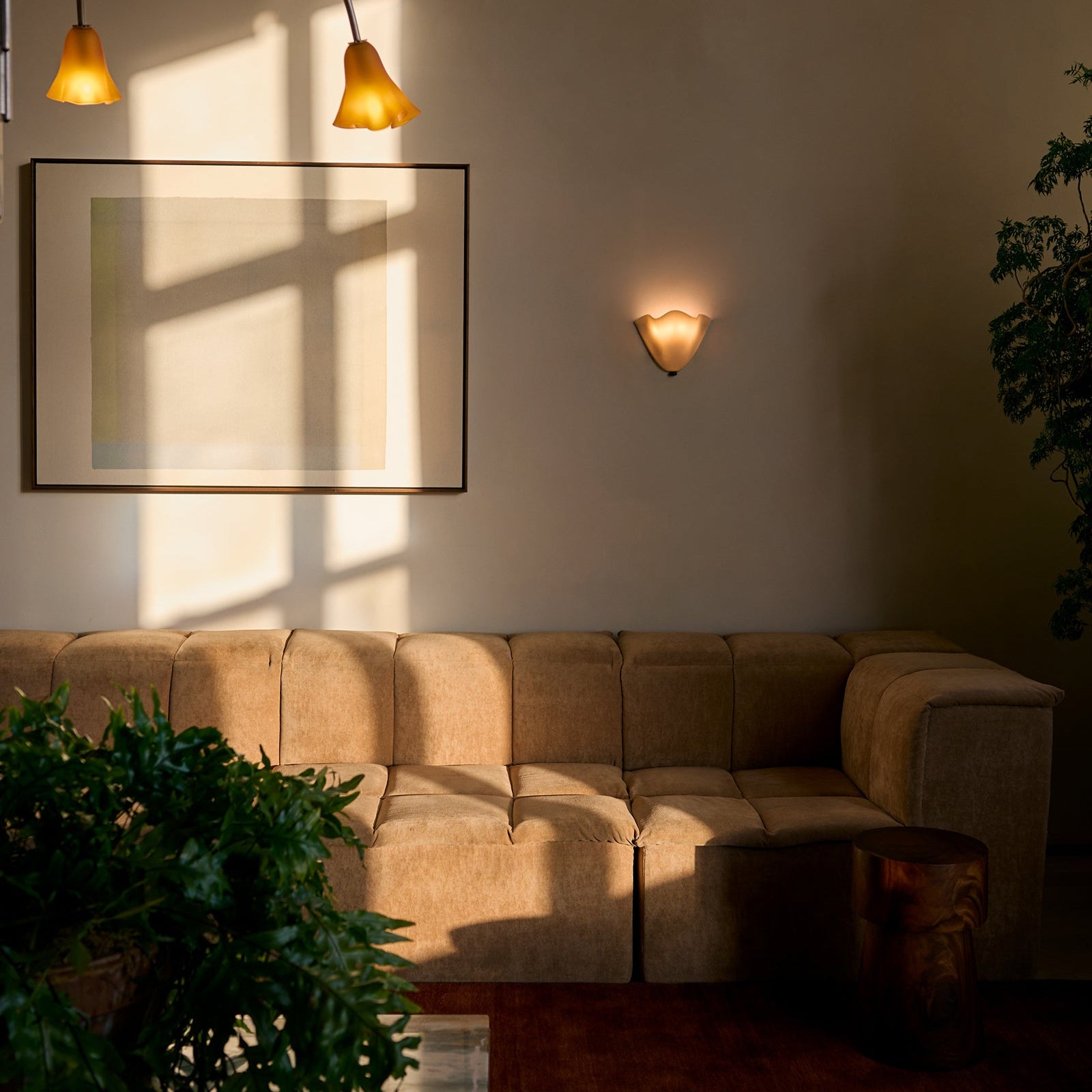 Retro Glass Shell Wall Sconce with LED Glow