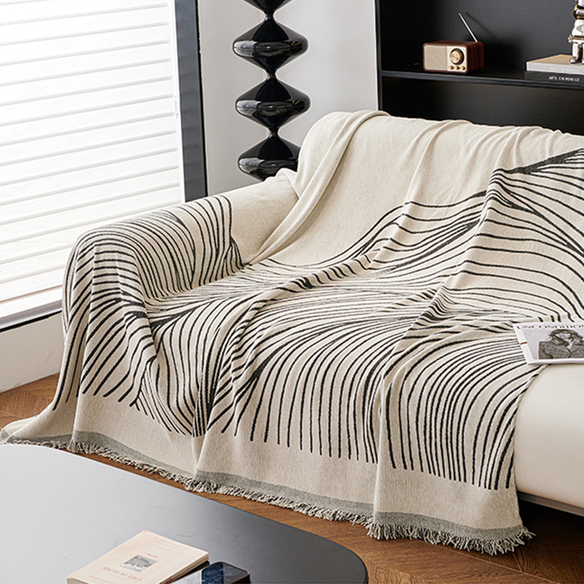 Jacquard Sofa Cover with Curved Line Pattern