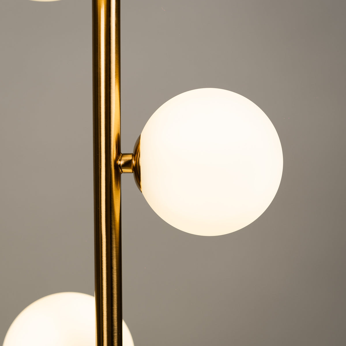 Minimalist Globe Floor Lamp with Nine Lights