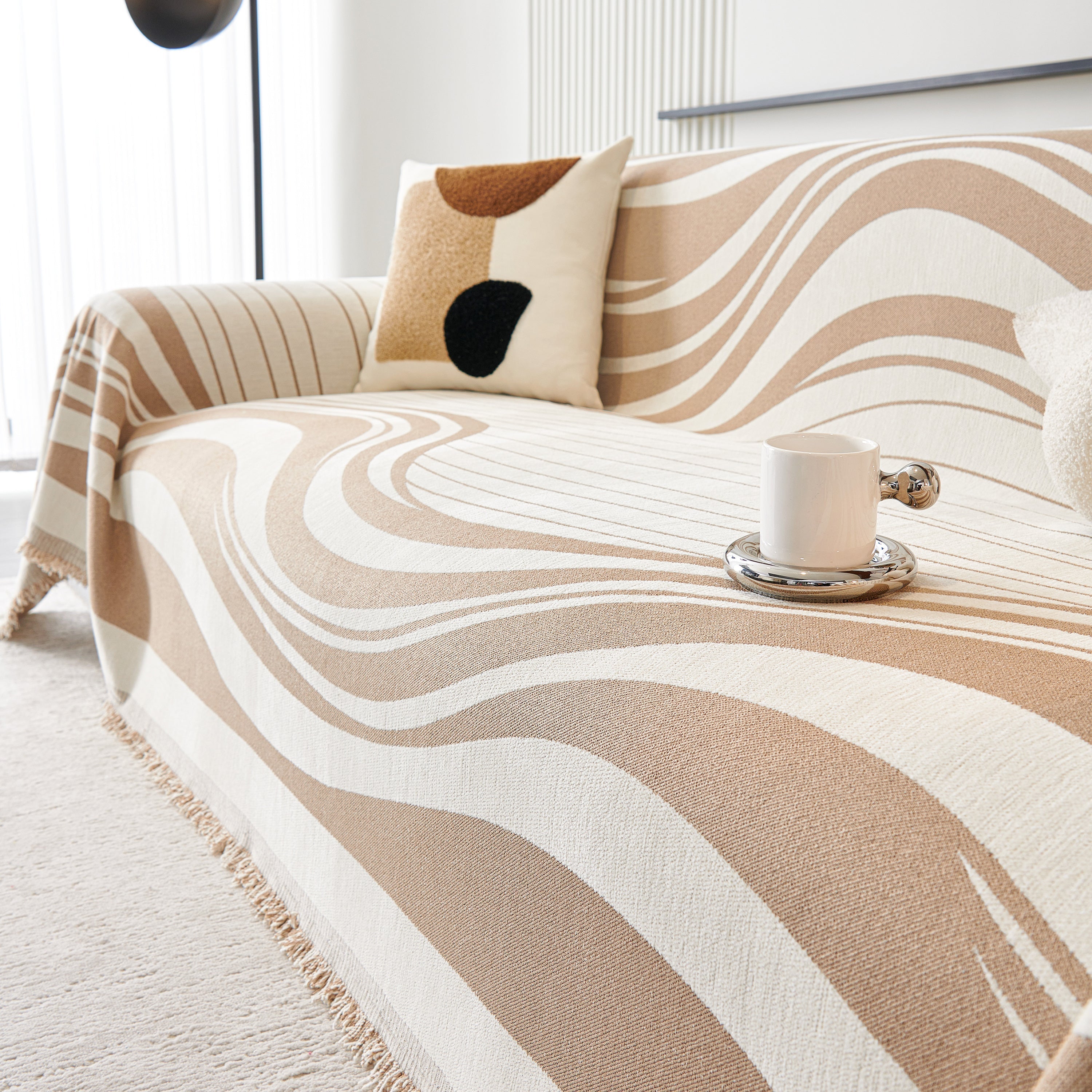 Modern Chenille Sofa Throw with Wavy Pattern