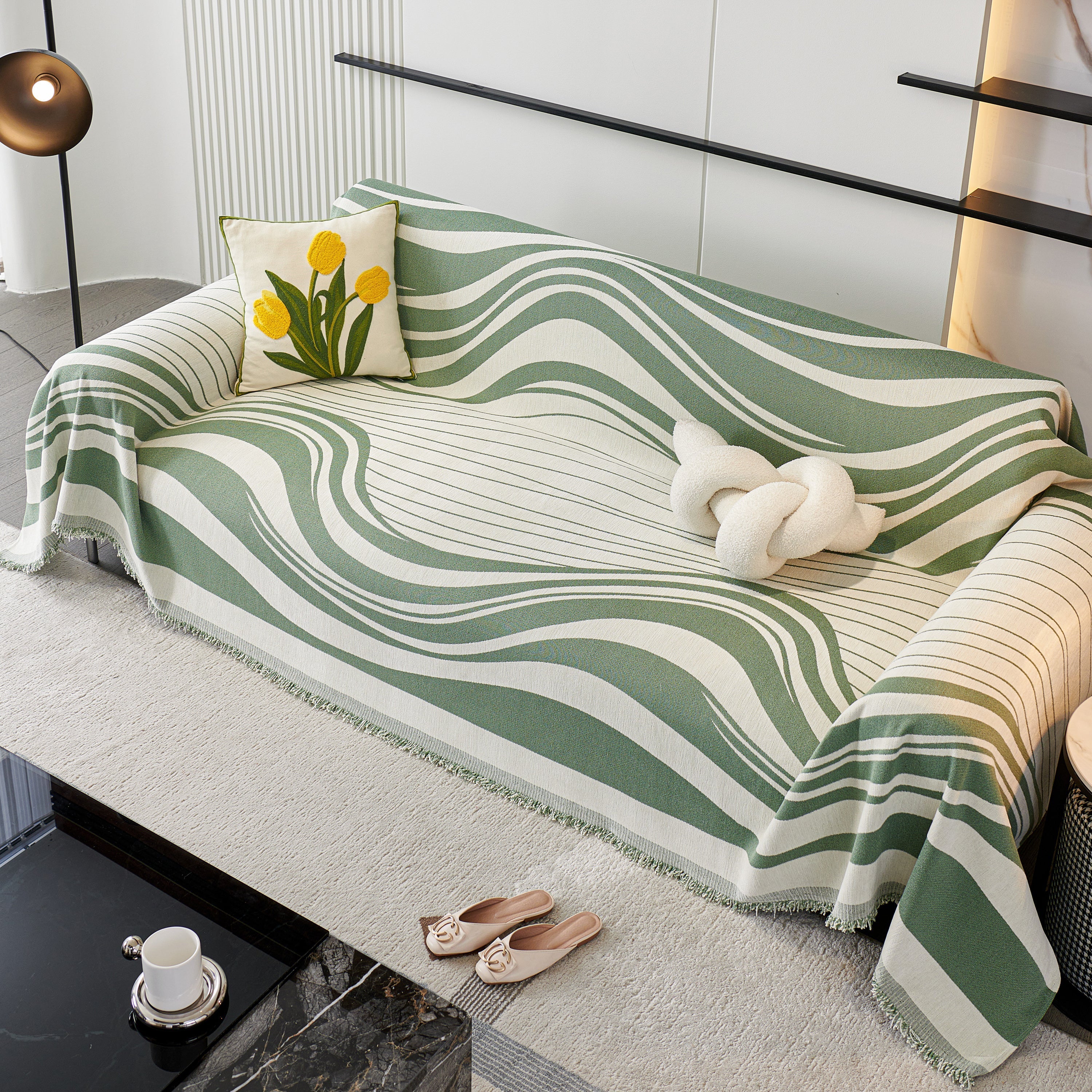 Modern Chenille Sofa Throw with Wavy Pattern