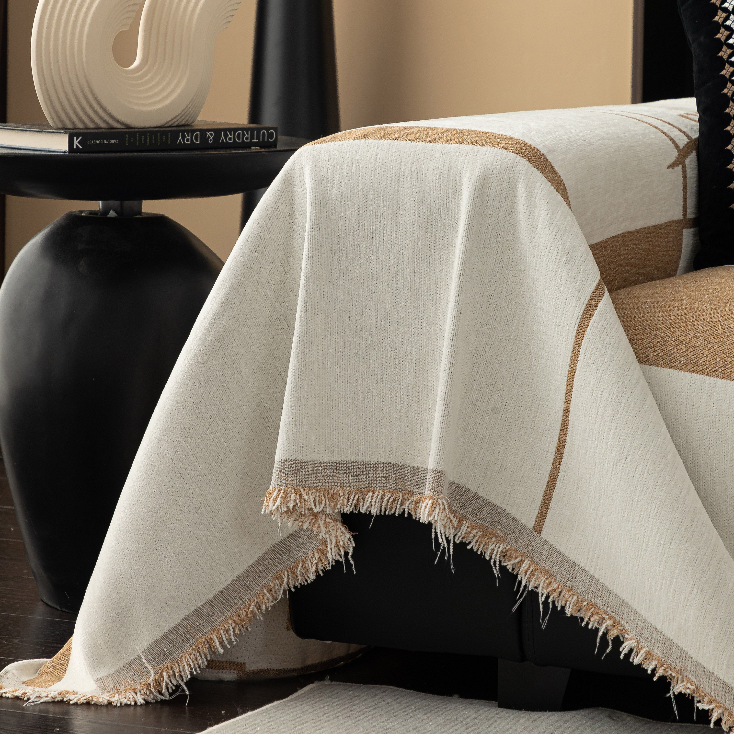 Modern Plaid Chenille Sofa Throw with Tassels