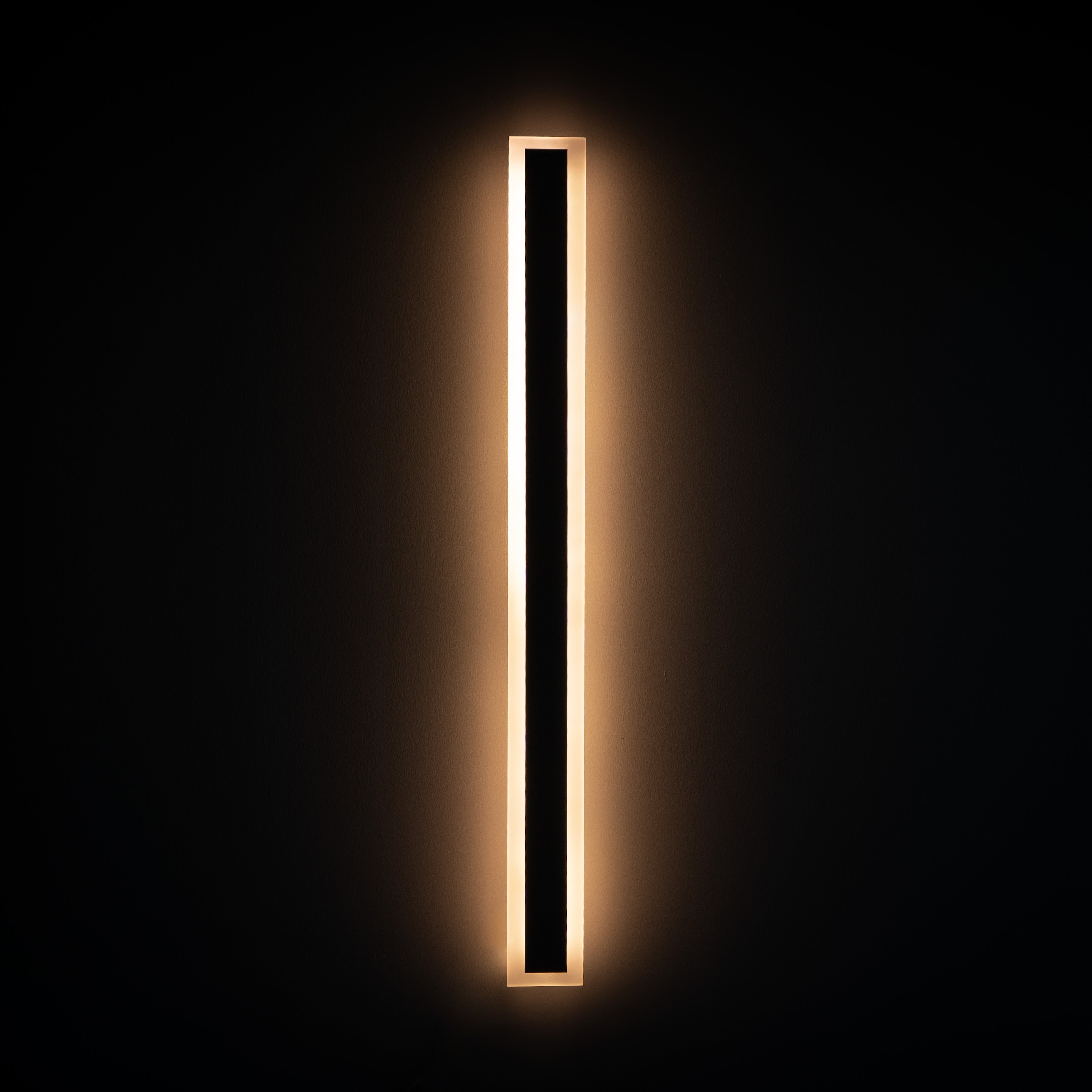 Outdoor Linear LED Wall Lamp with Back Glow