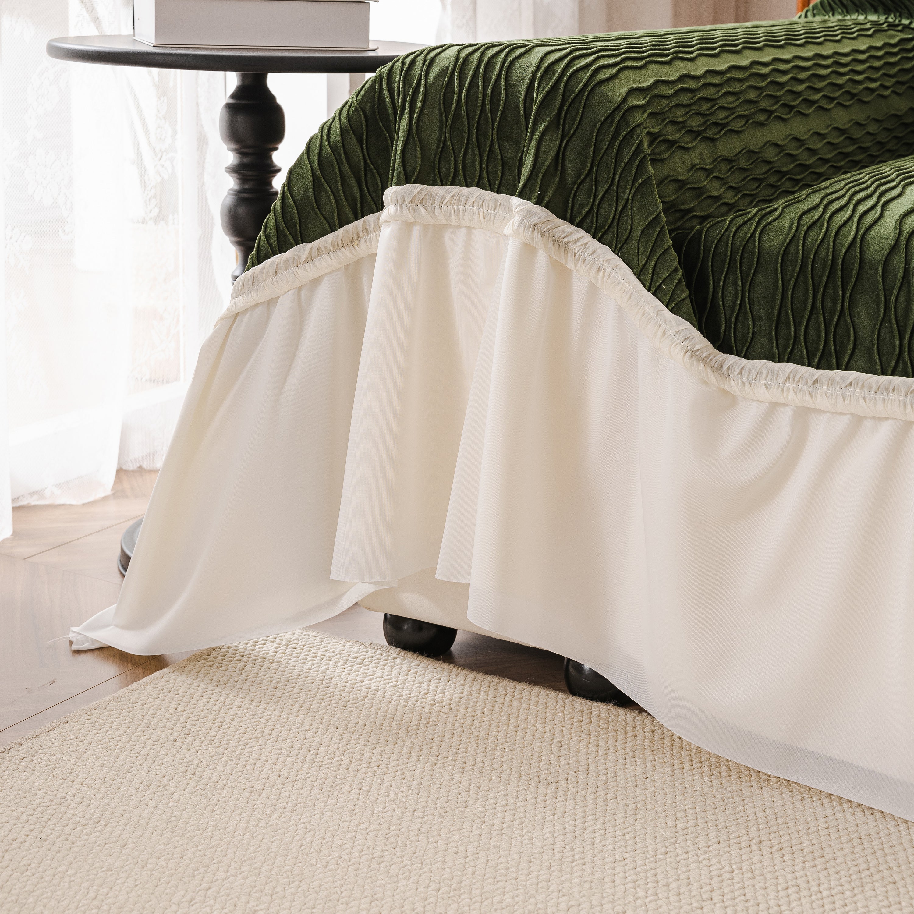 Plush Flannel Sofa Throw with Ruffled Skirt