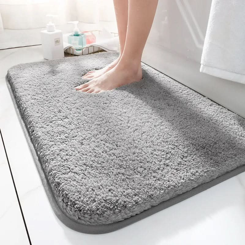 Plush Microfiber Bath Mat with Non-Slip Grip