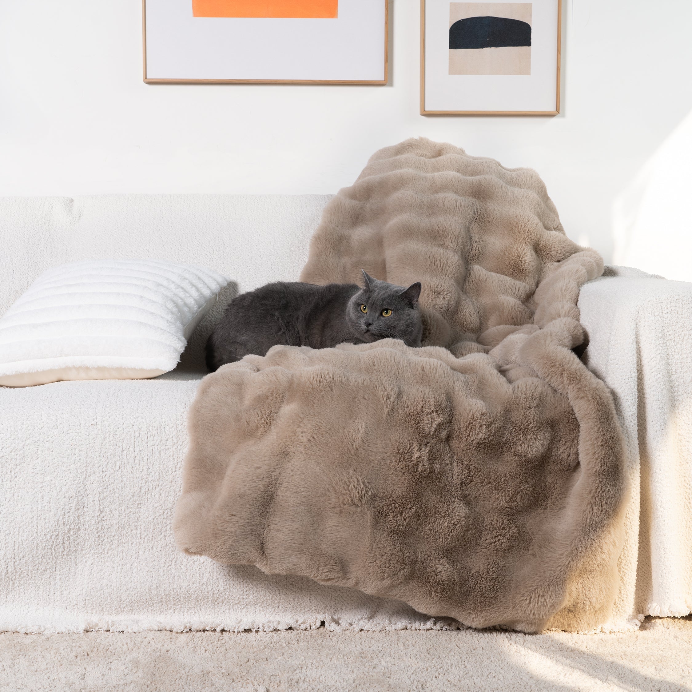 Plush Rabbit Fur Throw with Ruched Texture