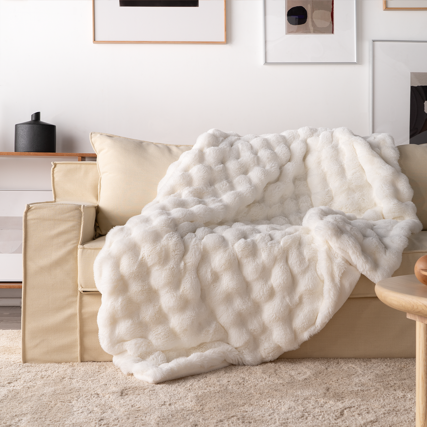 Plush Rabbit Fur Throw with Ruched Texture