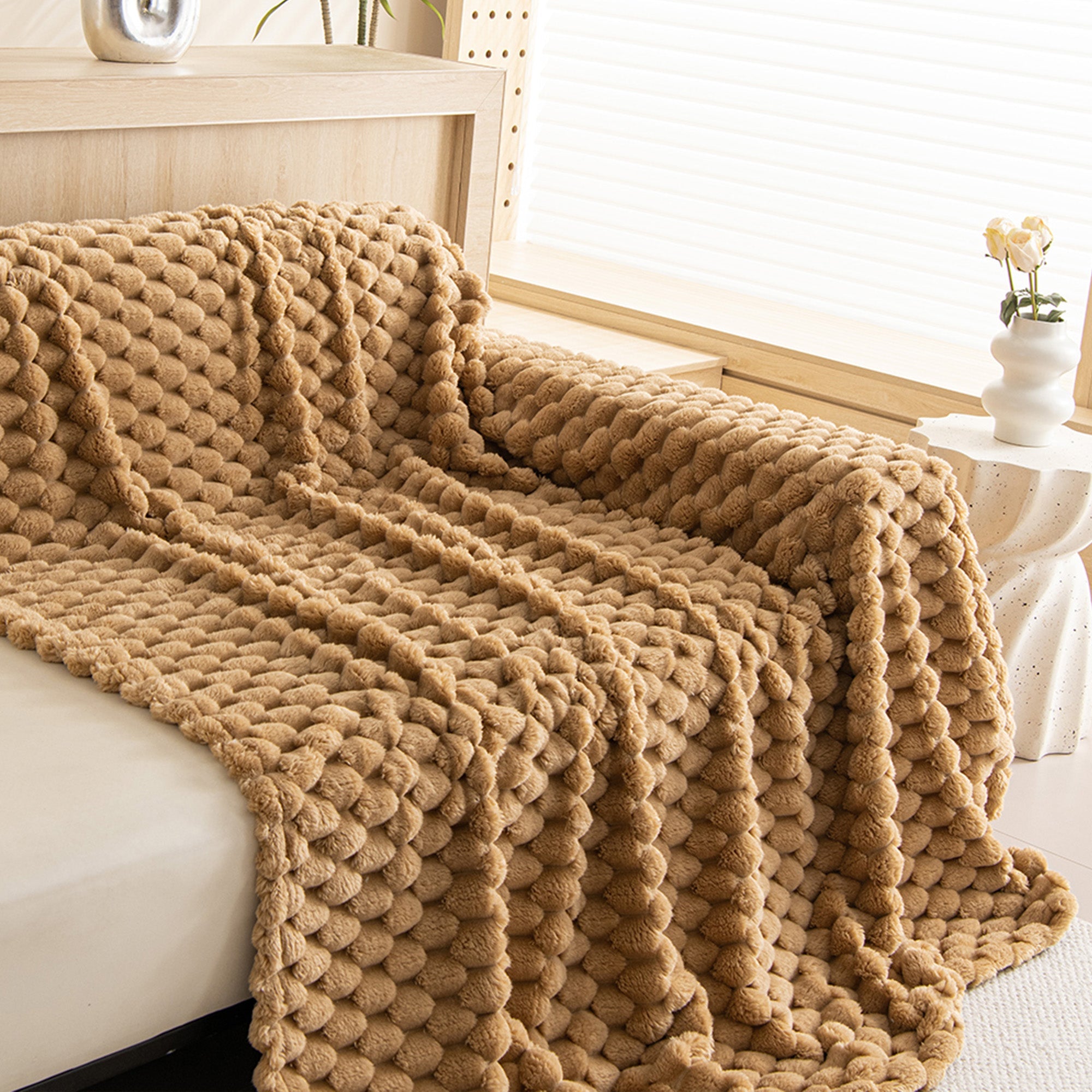 Plush Textured Sofa Cover with Bubble Knit