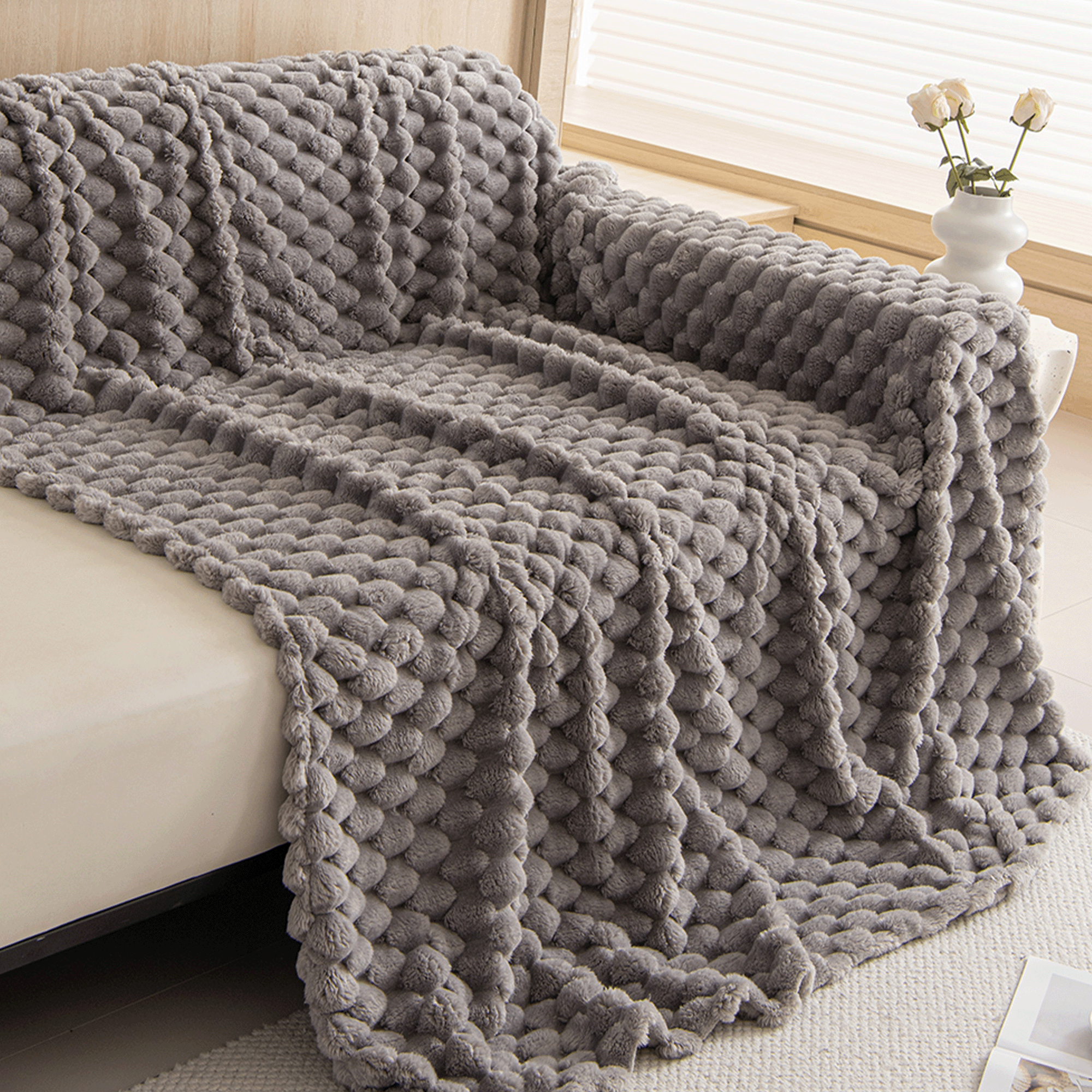 Plush Textured Sofa Cover with Bubble Knit