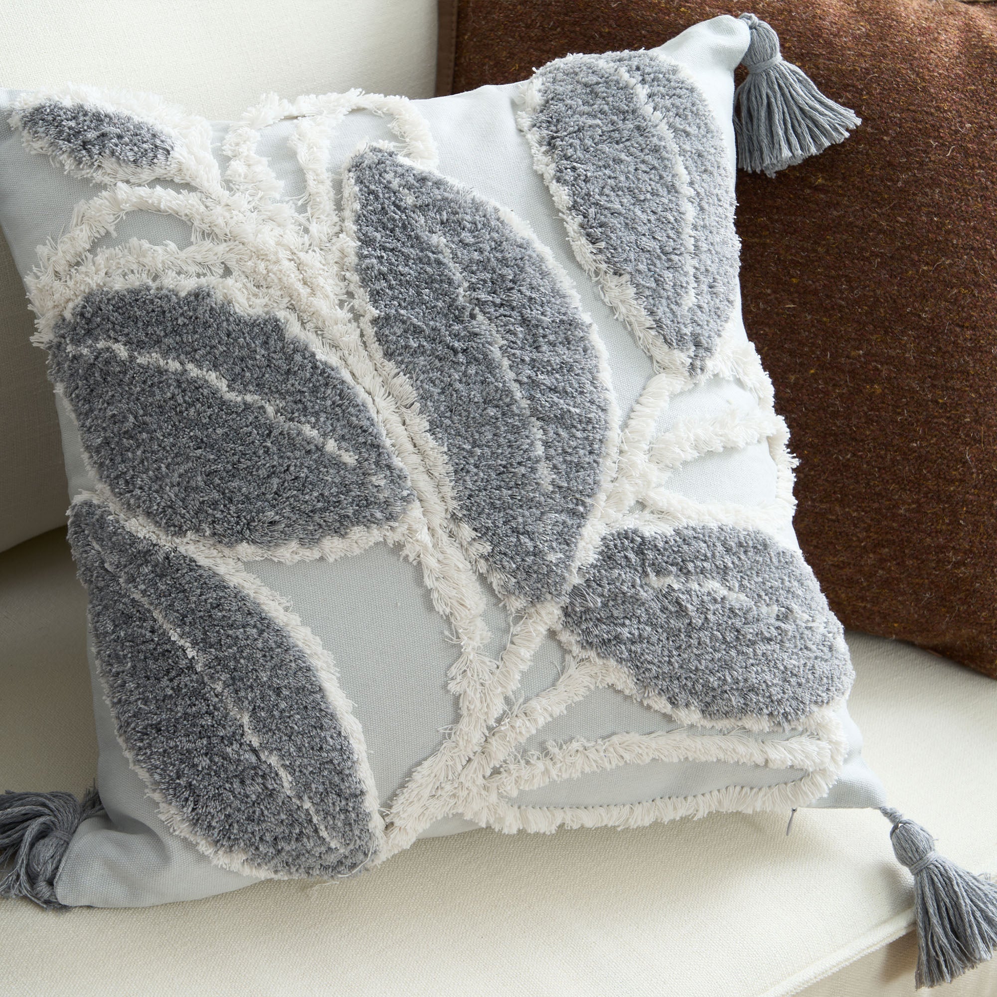 Tufted Leaf Cushion Cover with Tassel Corners