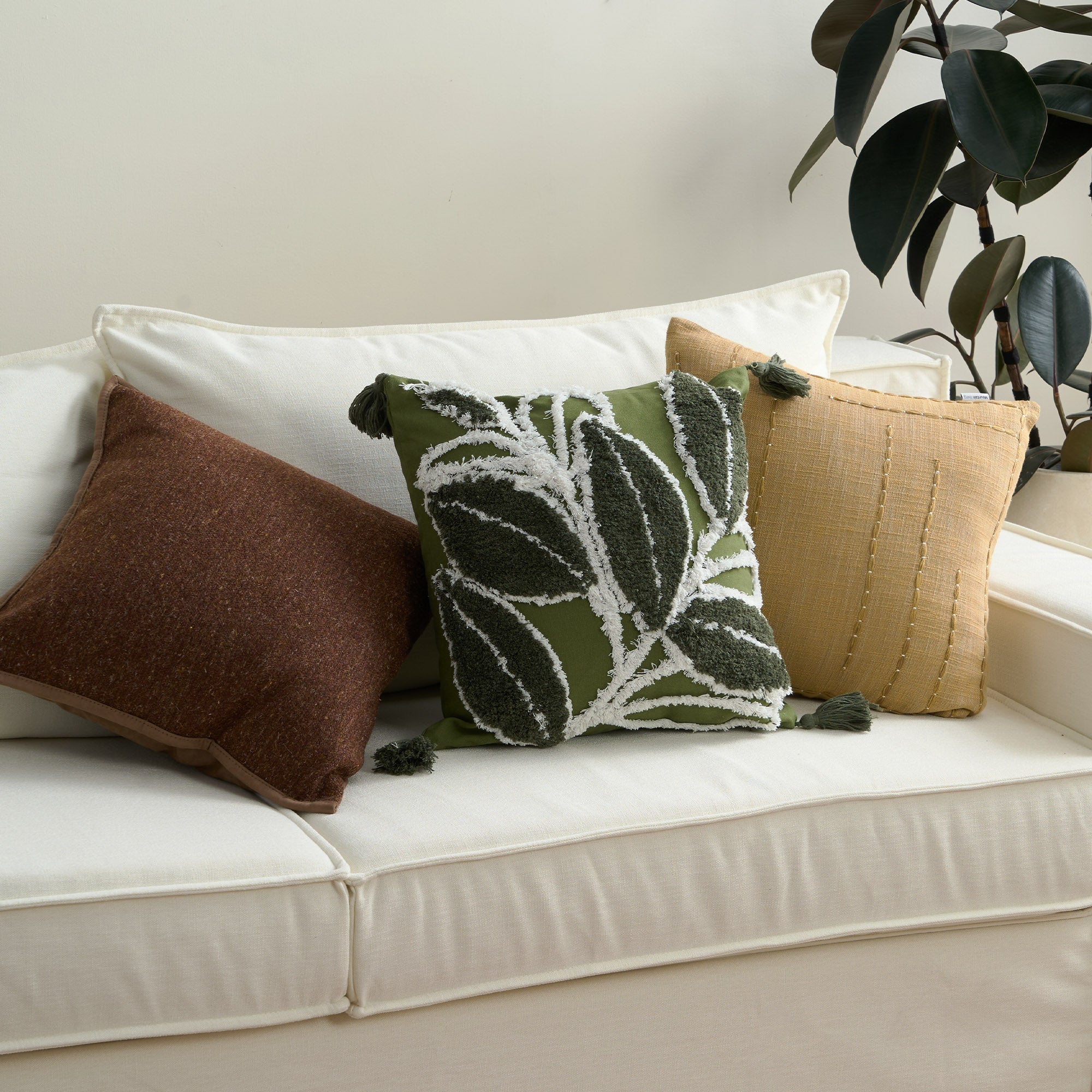Tufted Leaf Cushion Cover with Tassel Corners