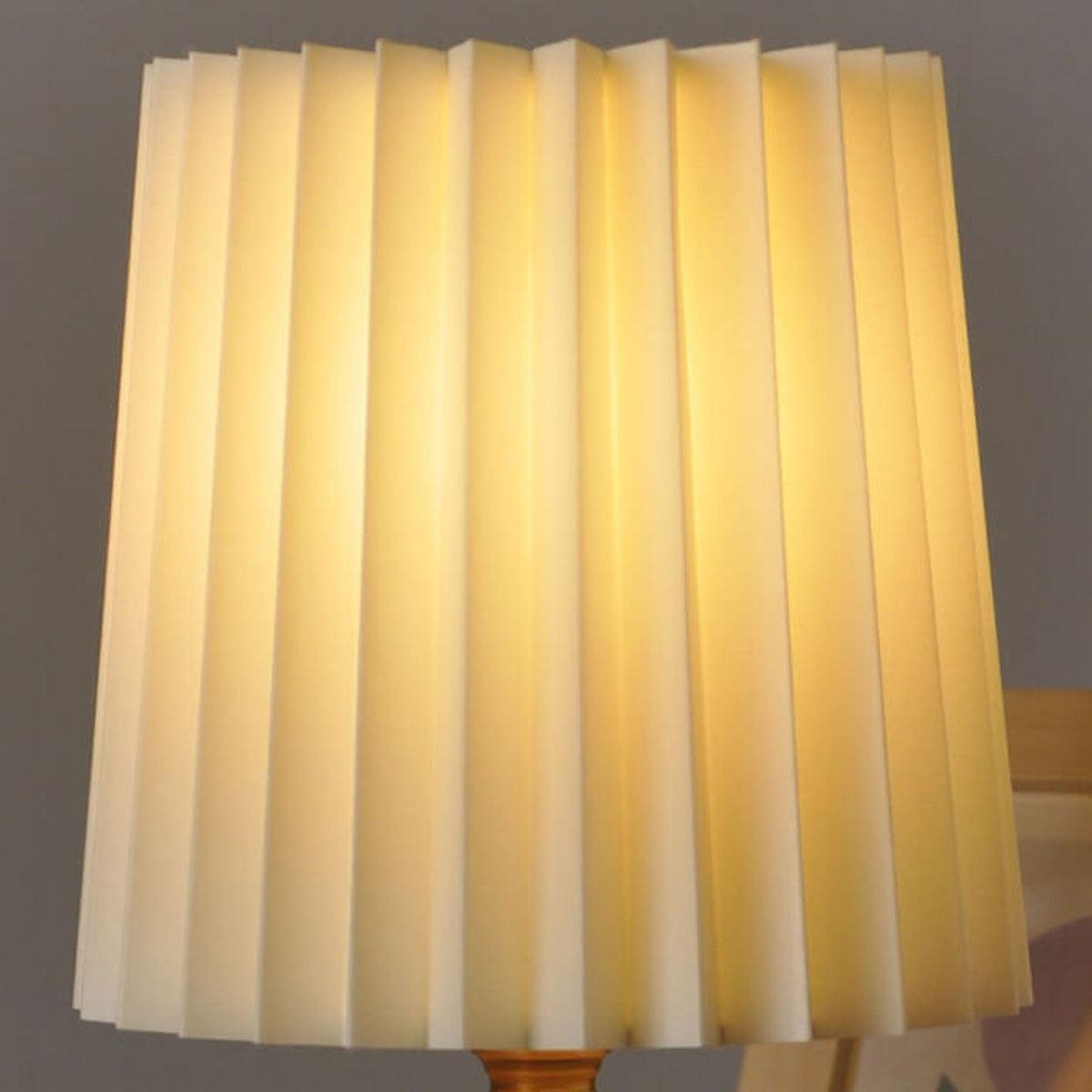 Wood Base Pleated Fabric Cylinder Table Lamp