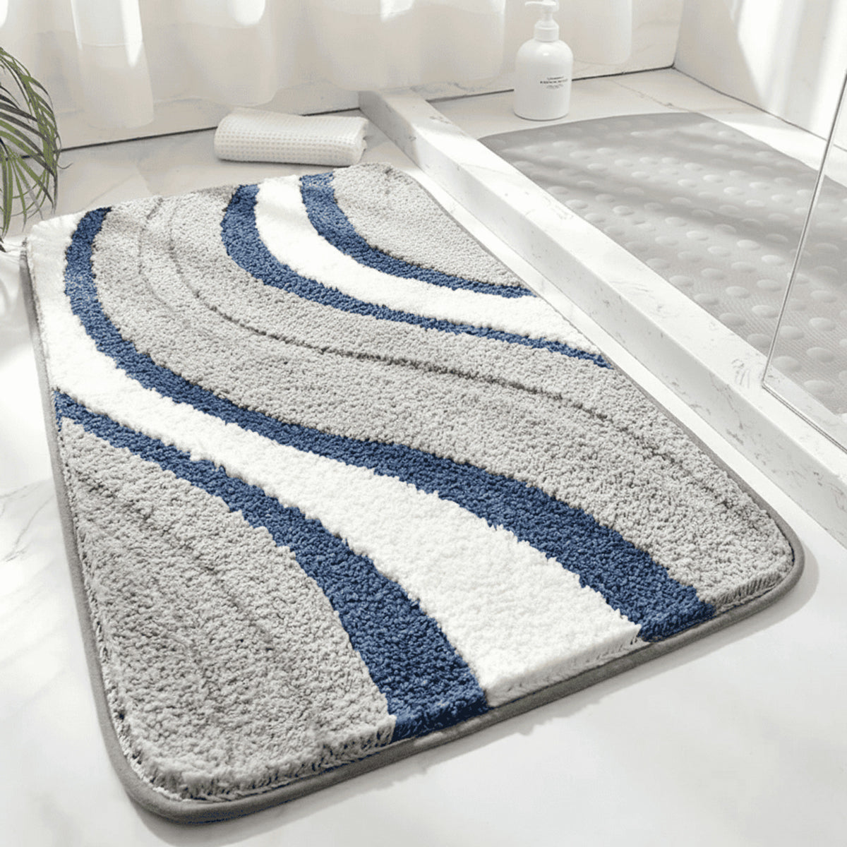 Quick-Drying Absorbent Microfiber Bath Mat With Non-Slip Backing - Image 1