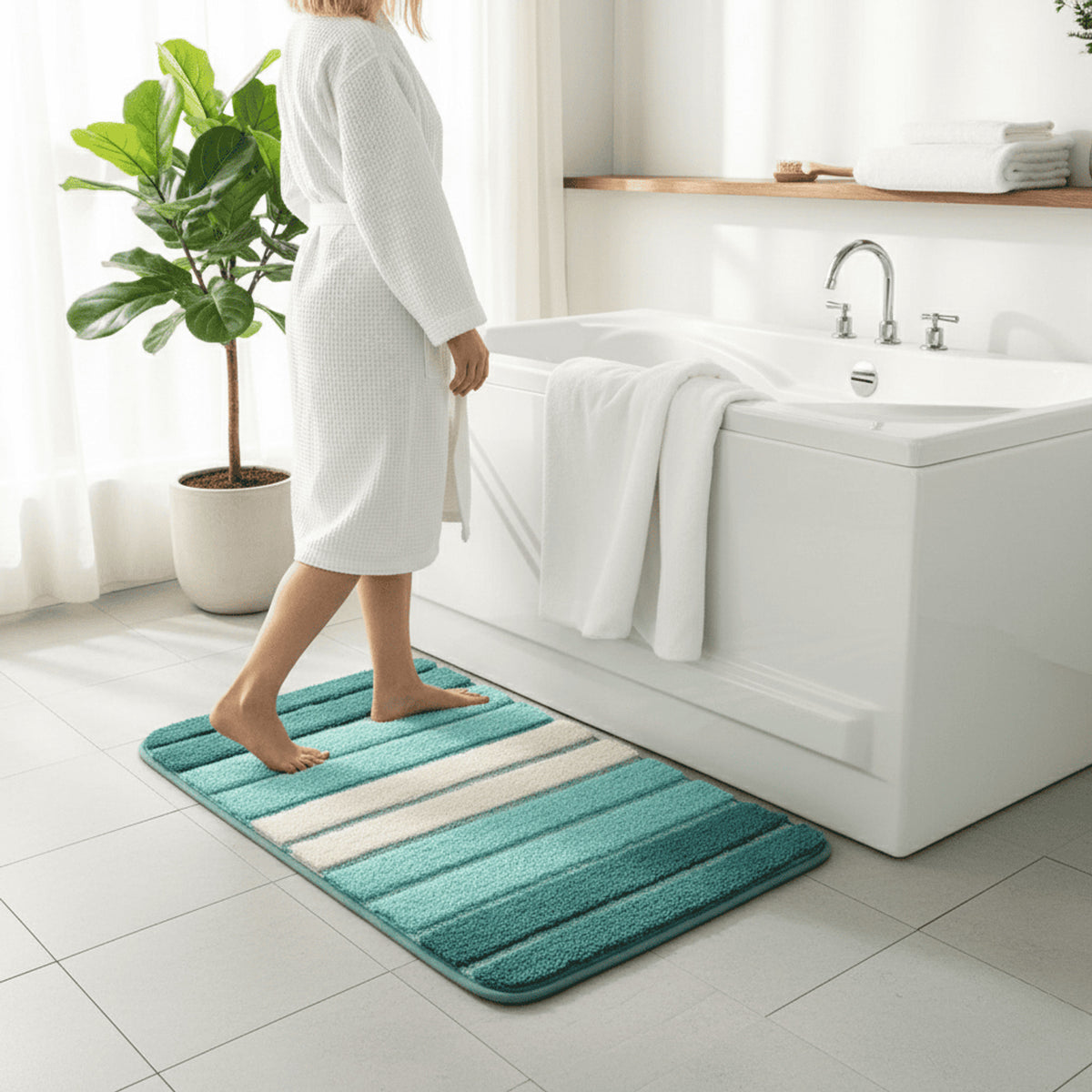 Quick-Drying Absorbent Microfiber Bath Mat With Non-Slip Backing - Image 2
