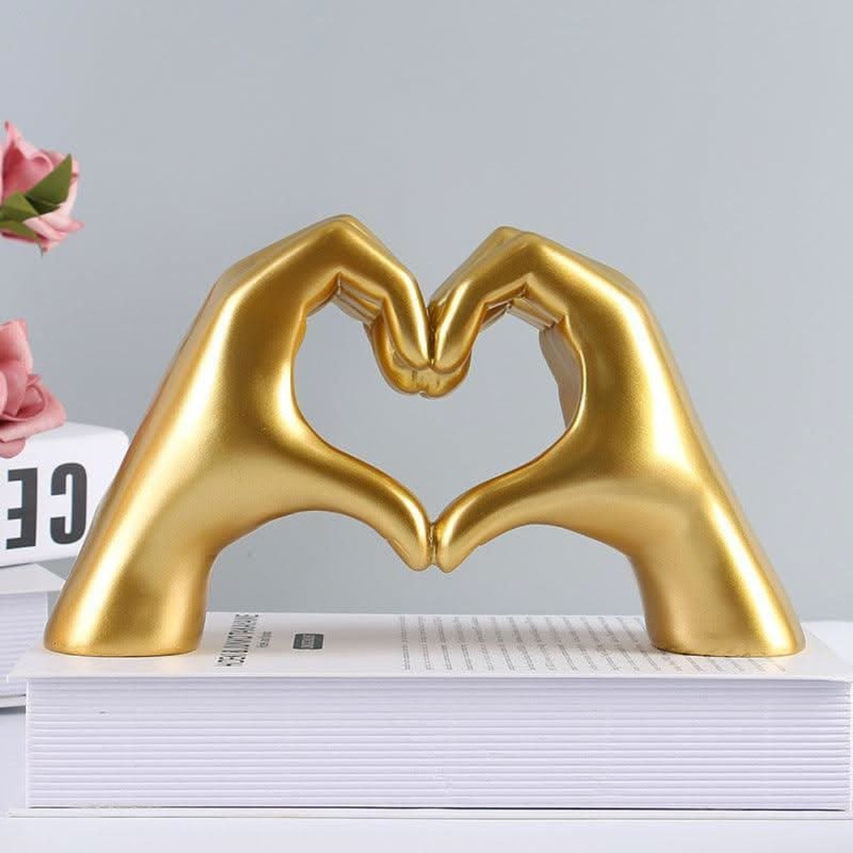 Resin Decorative Figurine Heart Hands Sculpture - Image 4