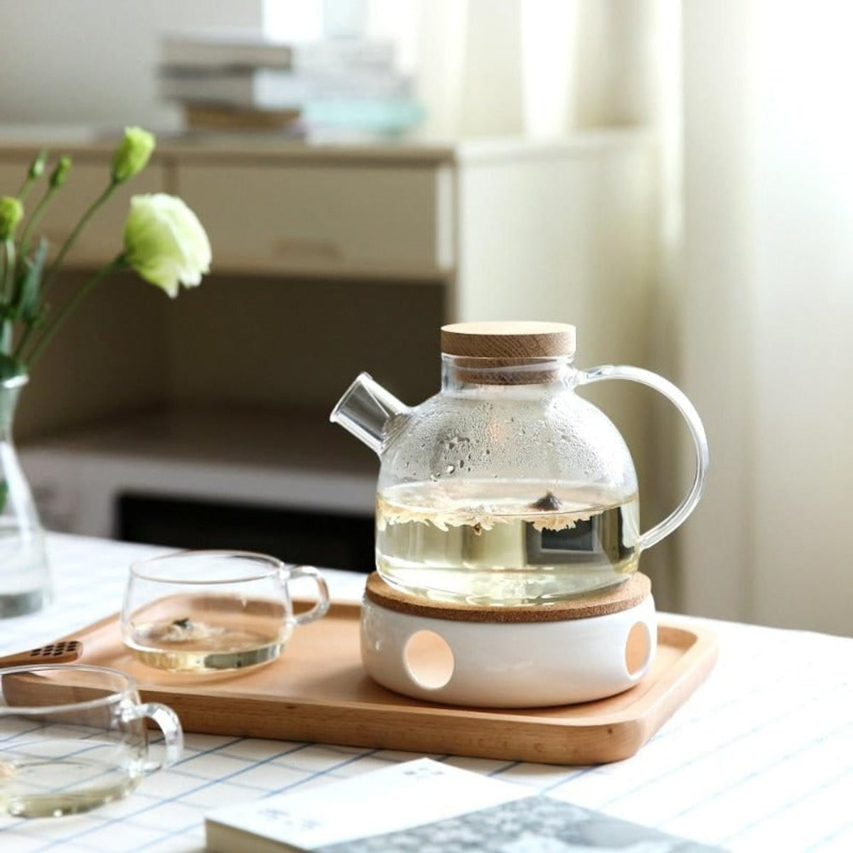 Scandinavian Glass Teapot Set With Elegant Heat-Resistant Design - Image 1