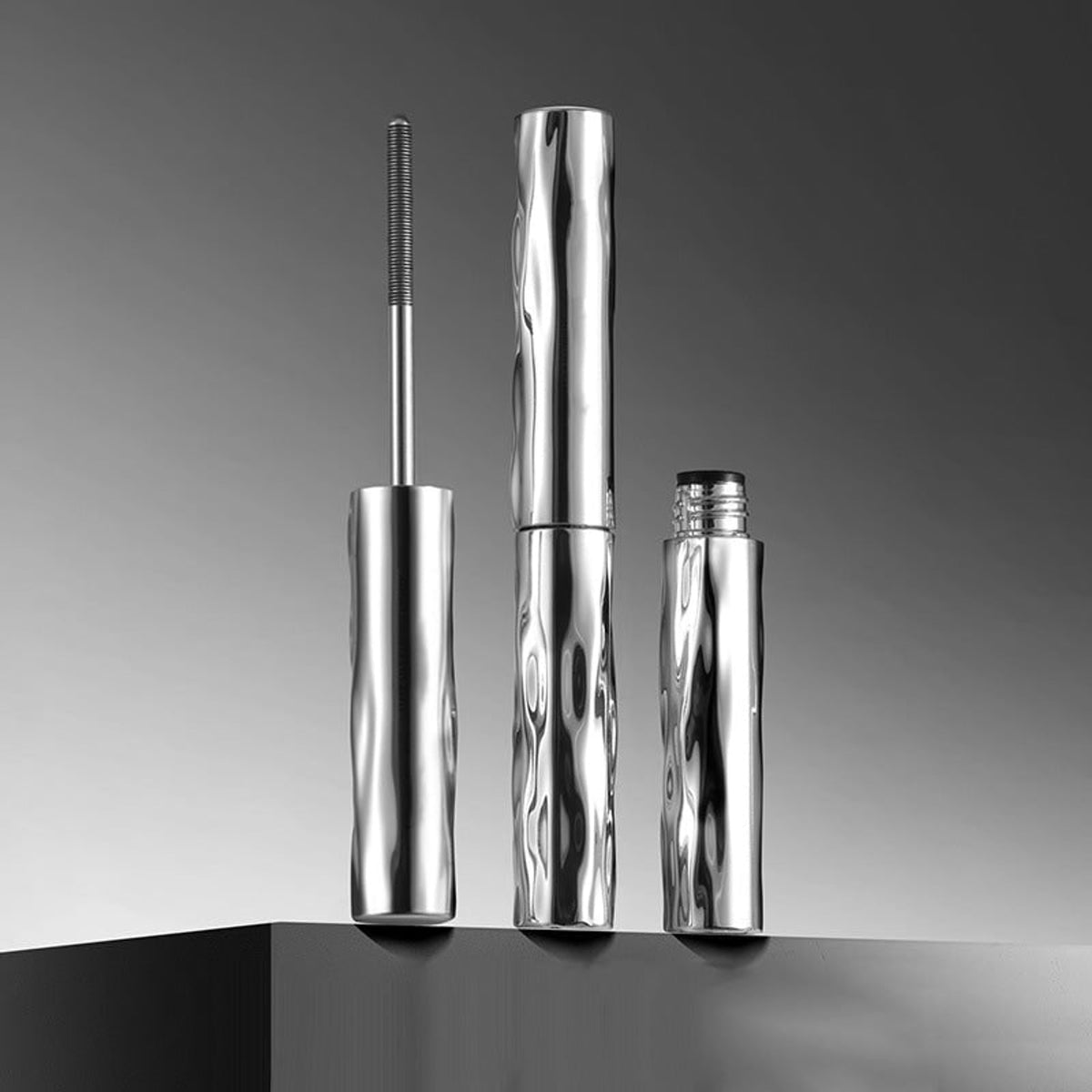 Waterproof 3D Curling Fiber Mascara With Metal Brush For Volume Lift And Length - Image 1