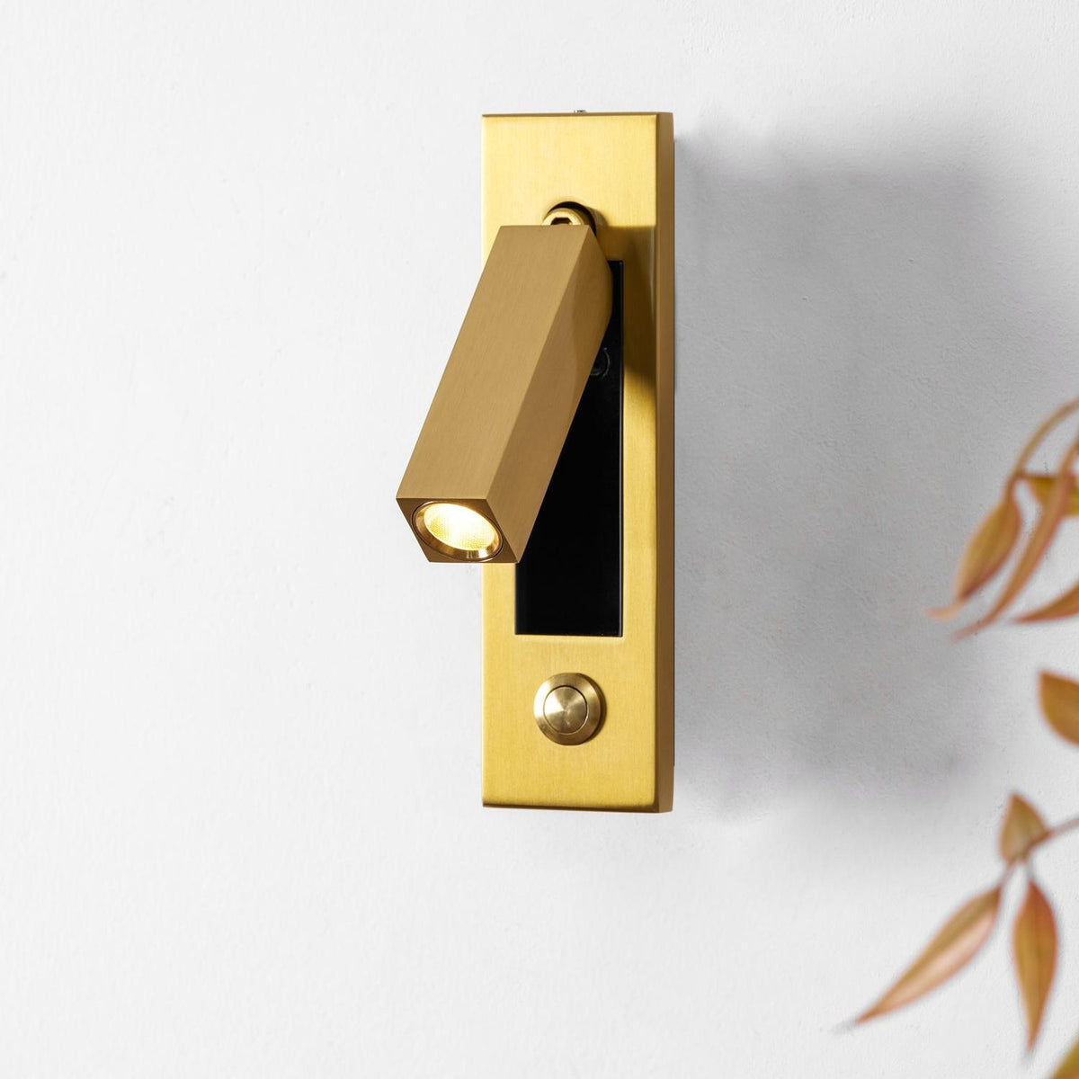 Adjustable Reading Wall Light with Switch