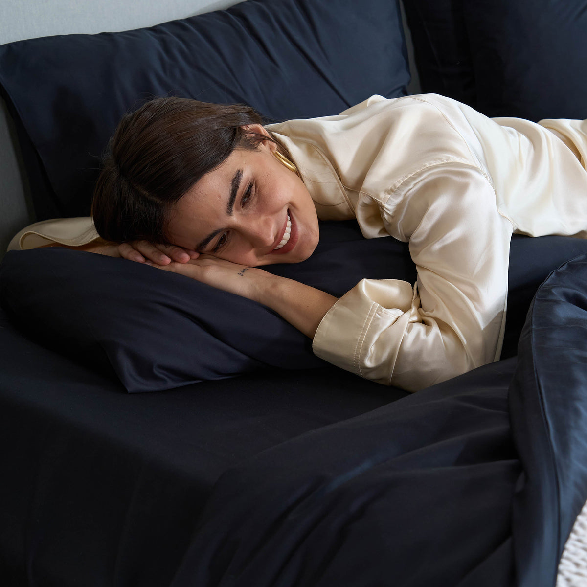 Bamboo Pillowcases with Pet Hair Repellent