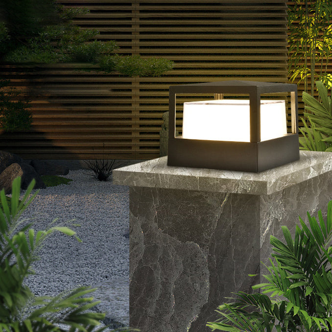 Black Aluminum LED Pillar Light with Diffuser
