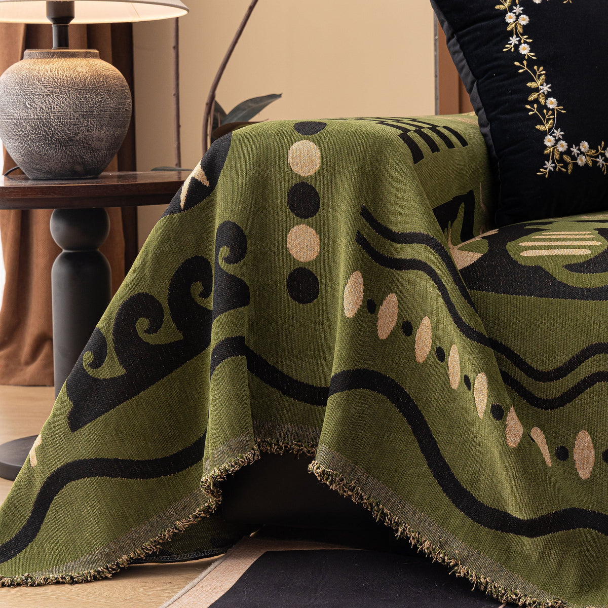 Boho Chic Woven Throw Blanket for Couch, Washable Couch Cover for Pets, Dogs, Cats