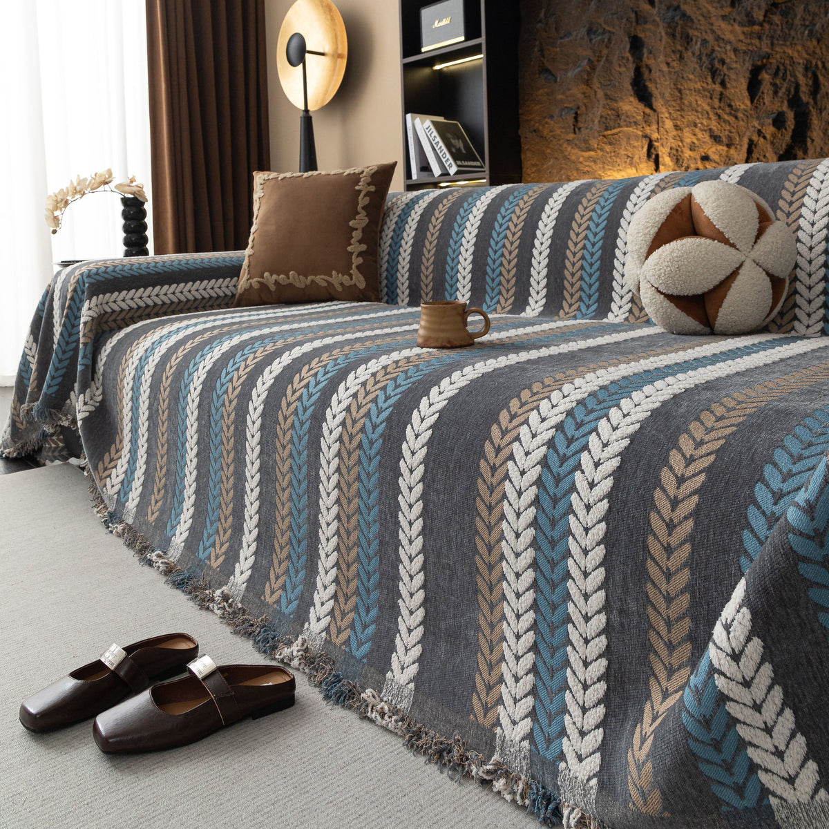 Cozy Decorative Throw Blanket for Couches, Boho Plush Woven Sofa Cover with Stripes
