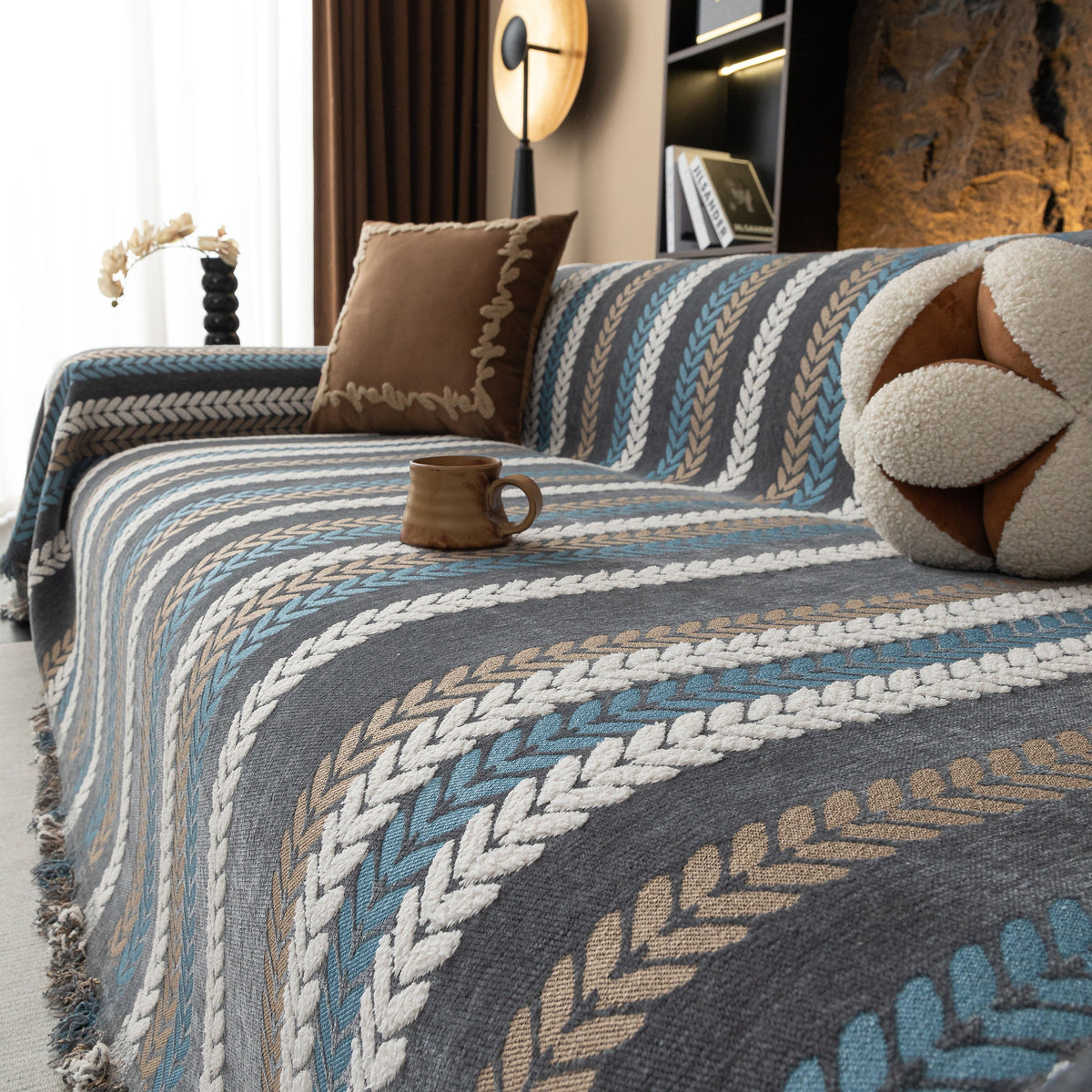 Cozy Decorative Throw Blanket for Couches, Boho Plush Woven Sofa Cover with Stripes