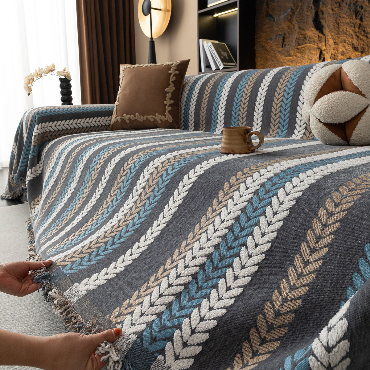 Cozy Decorative Throw Blanket for Couches, Boho Plush Woven Sofa Cover with Stripes