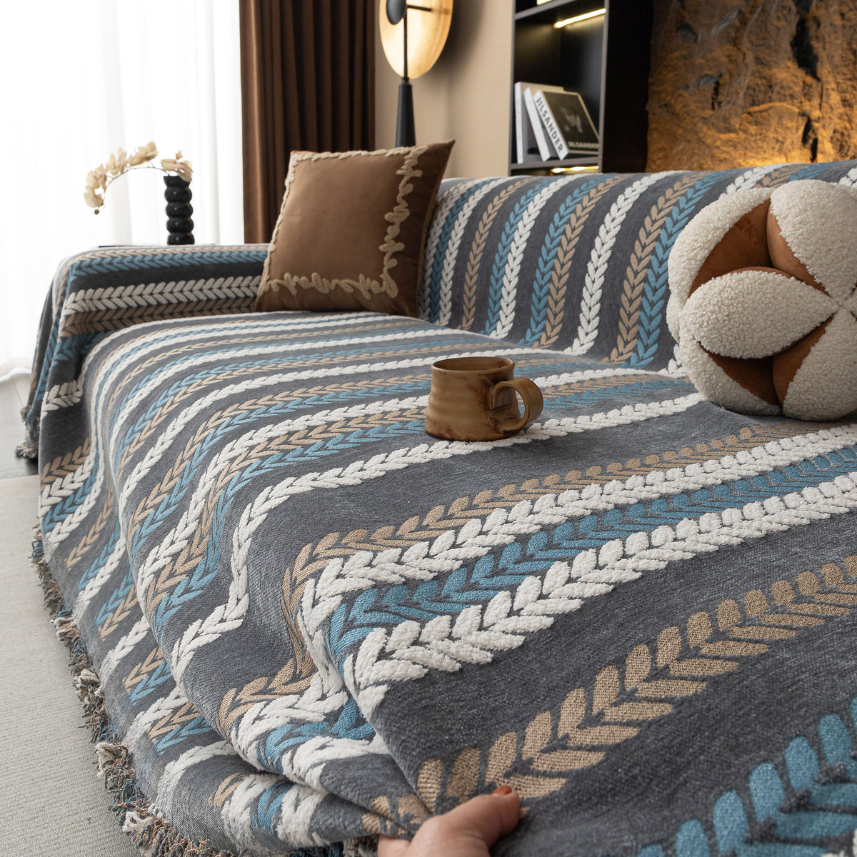 Cozy Decorative Throw Blanket for Couches, Boho Plush Woven Sofa Cover with Stripes