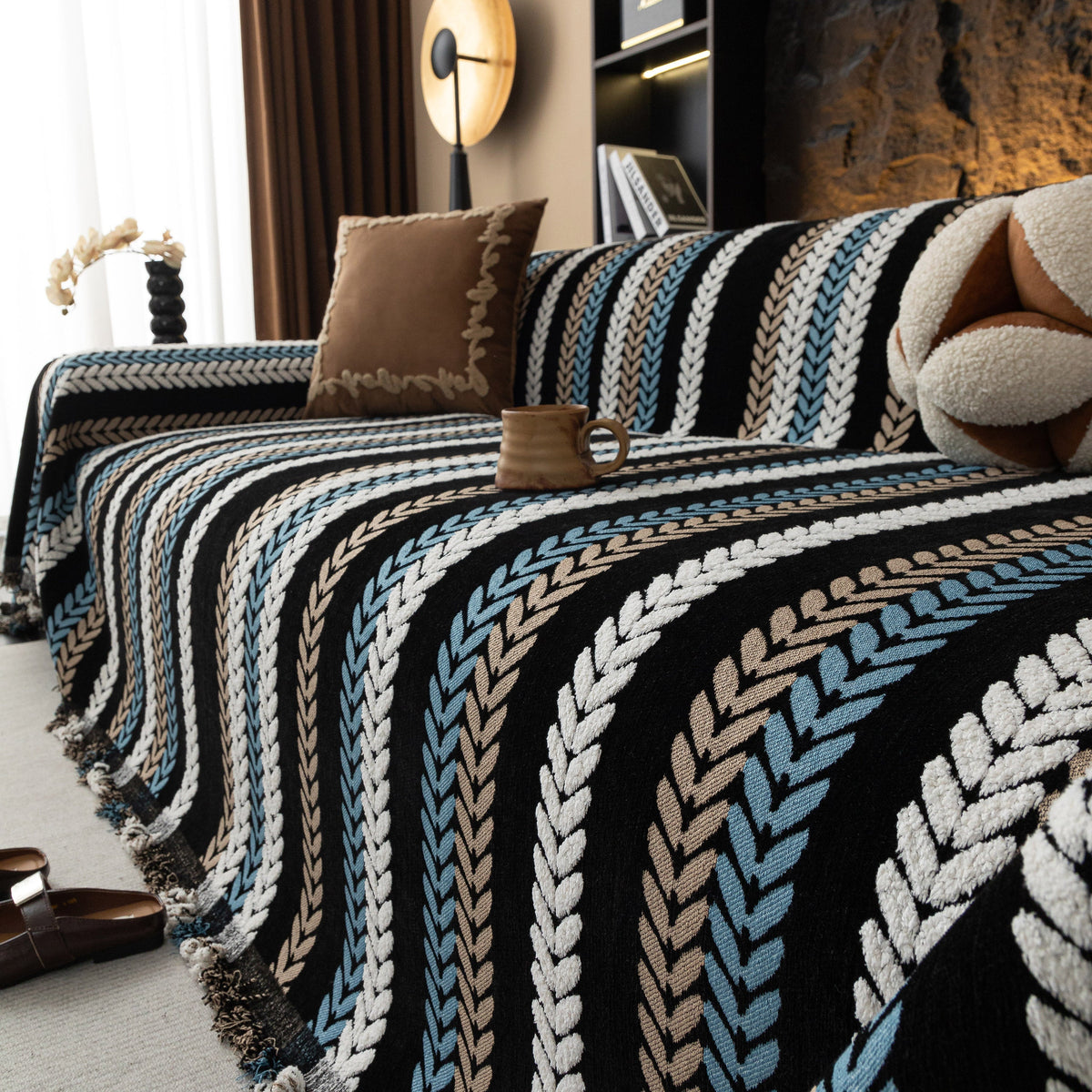 Cozy Decorative Throw Blanket for Couches, Boho Plush Woven Sofa Cover with Stripes