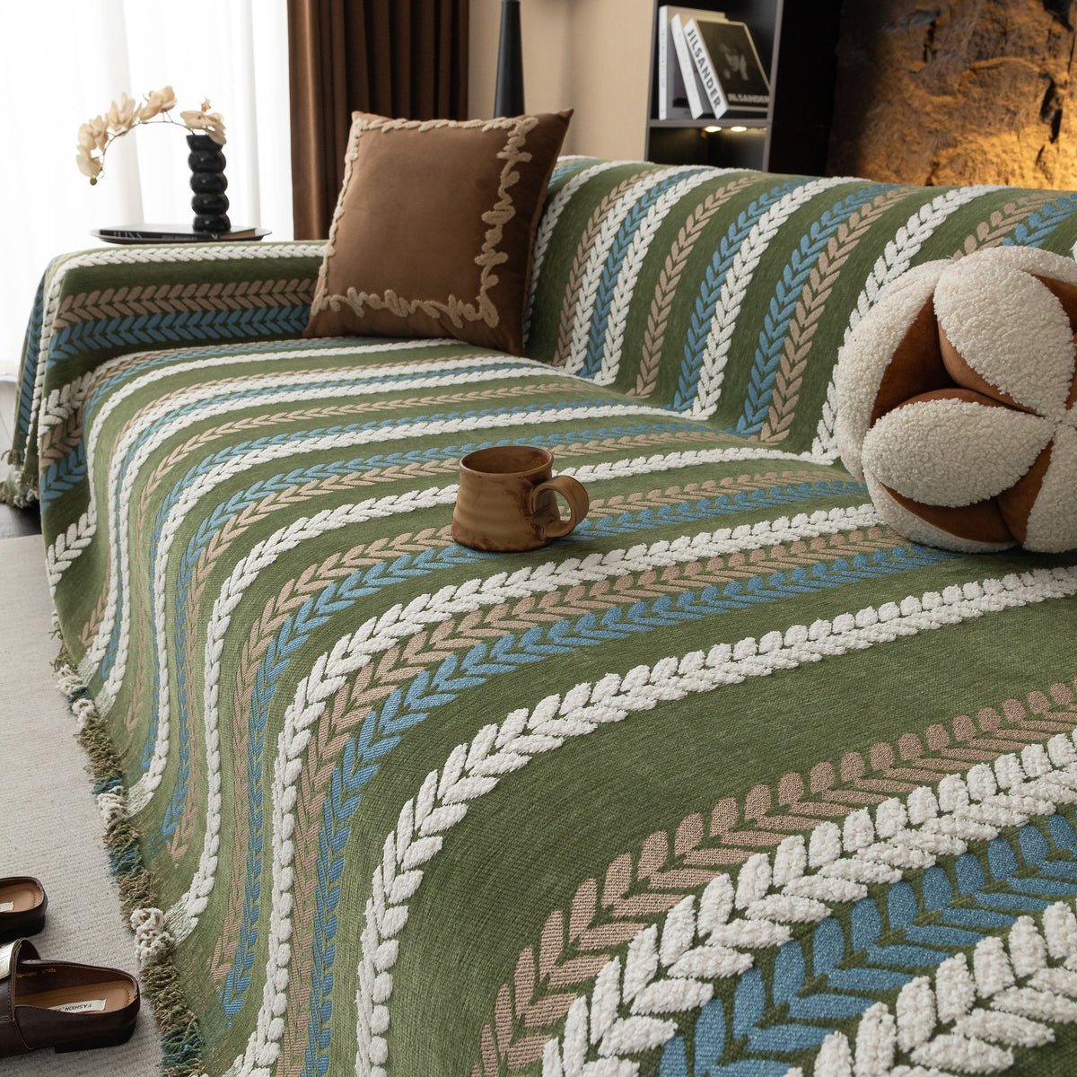 Cozy Decorative Throw Blanket for Couches, Boho Plush Woven Sofa Cover with Stripes