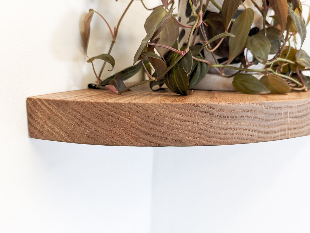 Floating Corner Shelf with Round Edge in Mahogany
