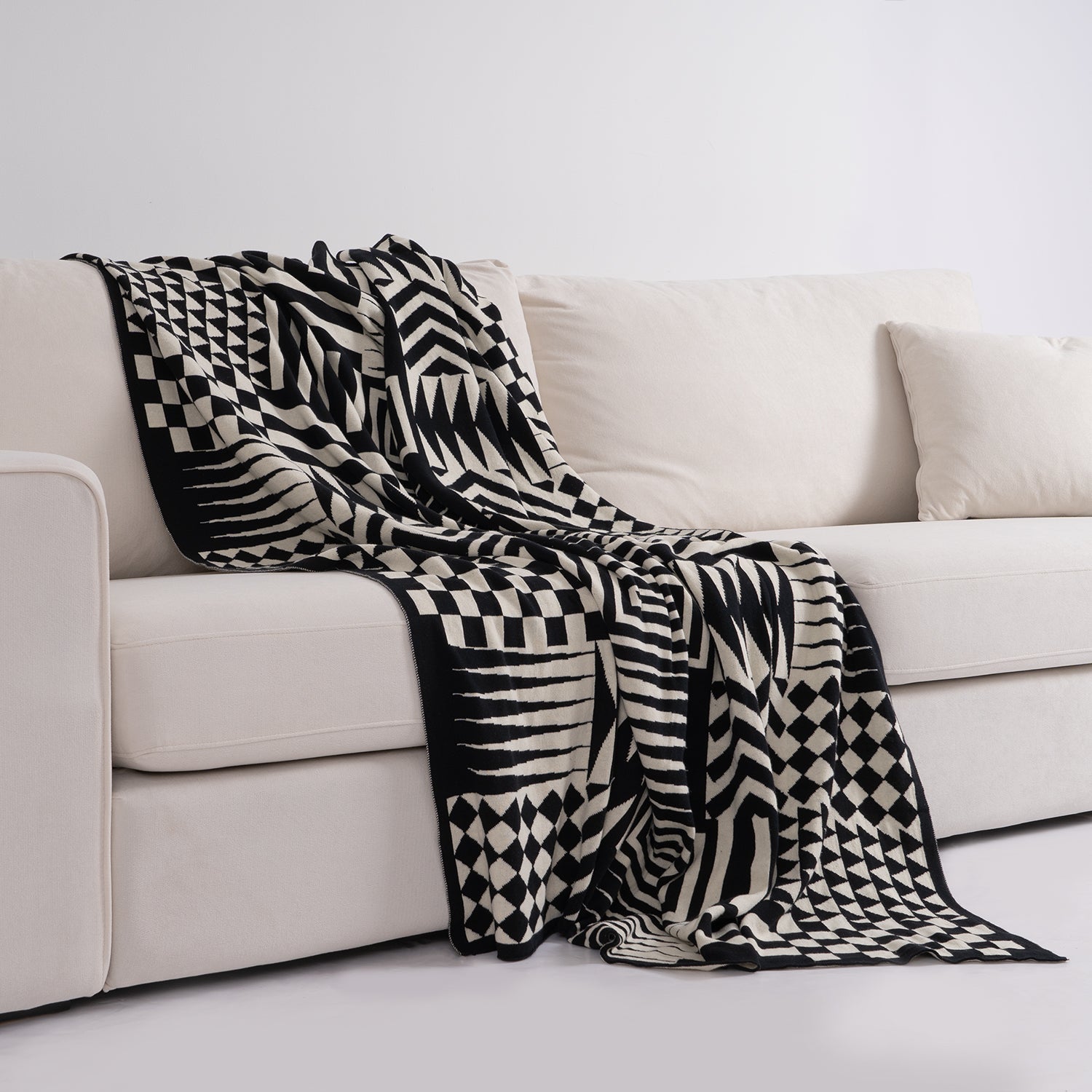 Geometric Black and White Double-Sided Throw