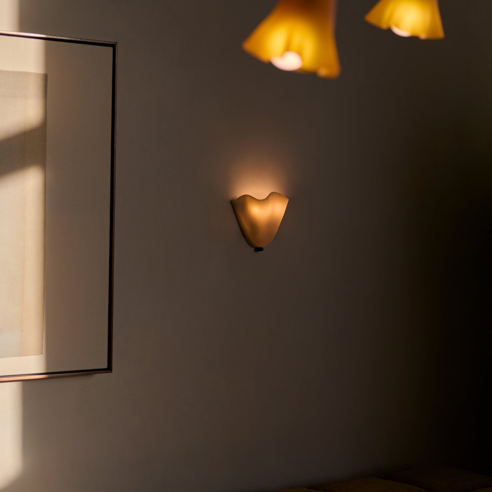 Retro Glass Shell Wall Sconce with LED Glow