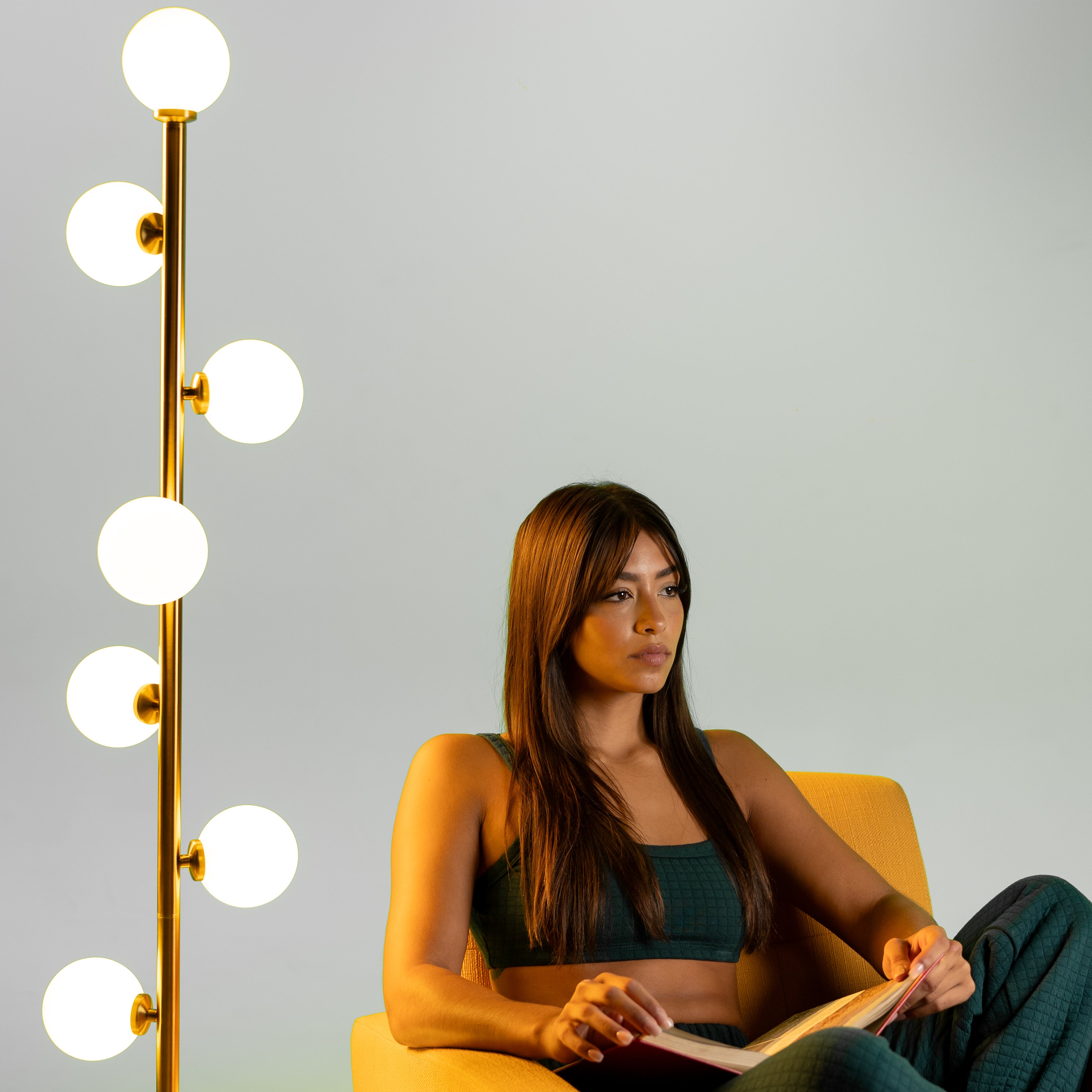 Minimalist Globe Floor Lamp with Nine Lights