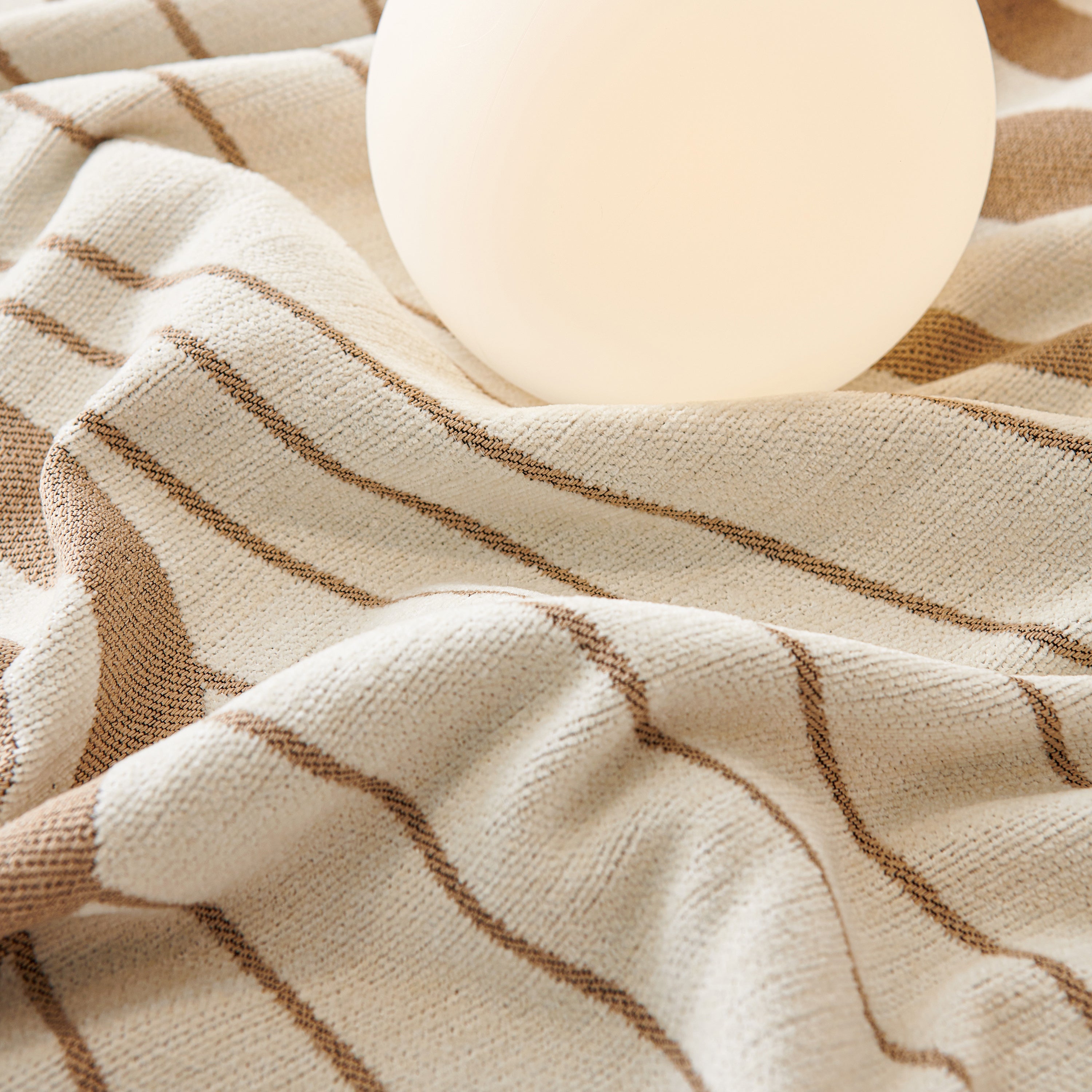 Modern Chenille Sofa Throw with Wavy Pattern